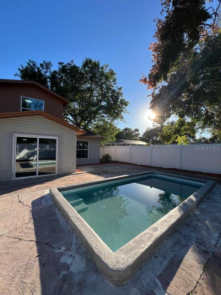 Image 18 of 24 For 1731 Avenue C Ne