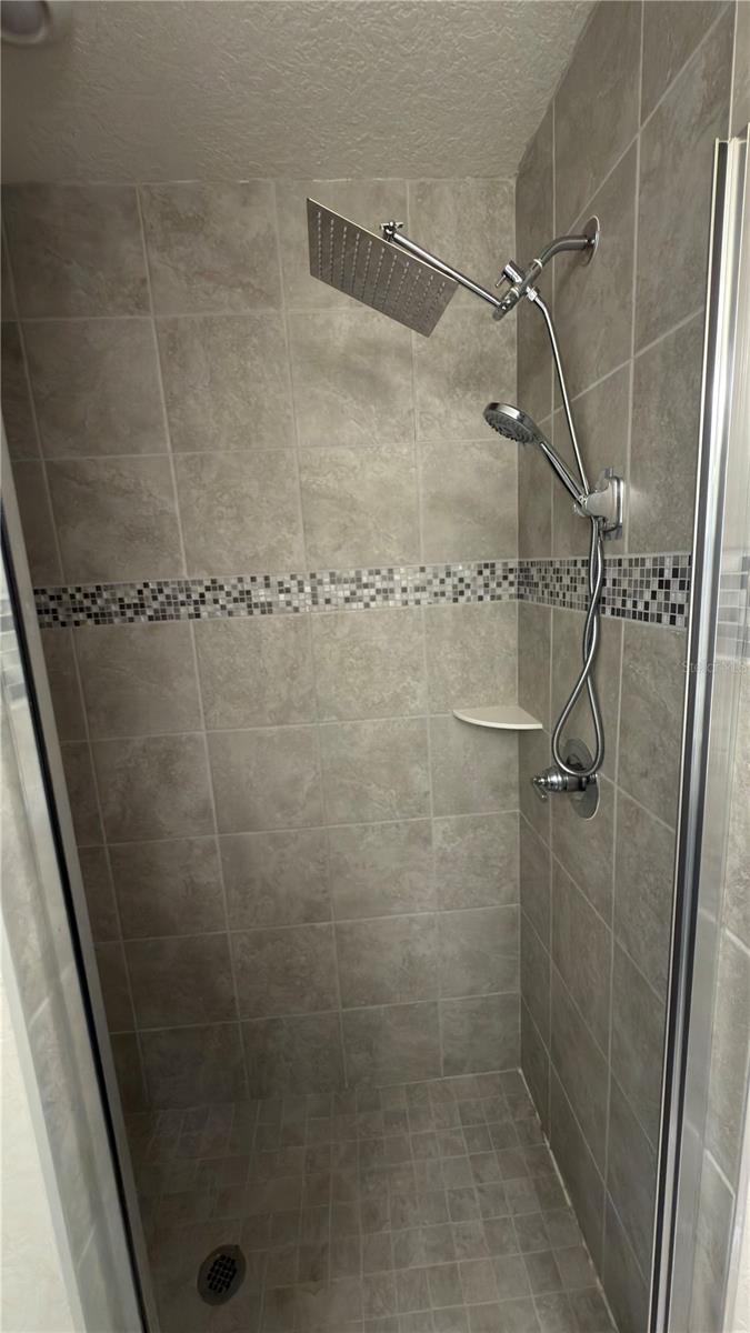 Image 20 of 29 For 1337 Cascade Drive