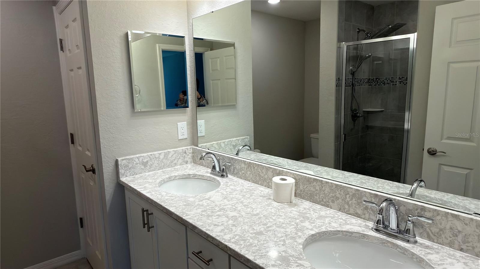 Image 21 of 29 For 1337 Cascade Drive