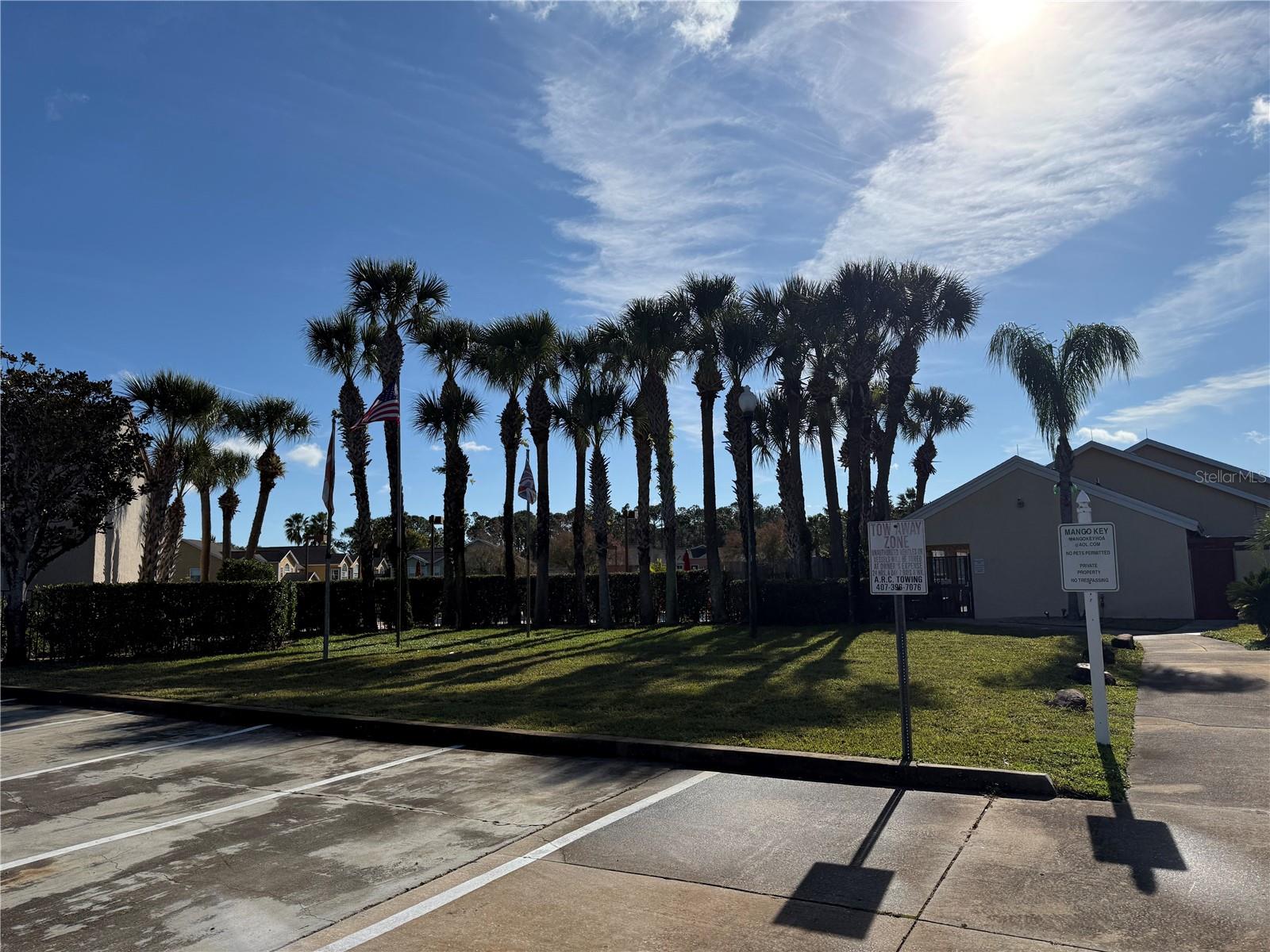 Image 30 of 32 For 3164 Tamarind Circle