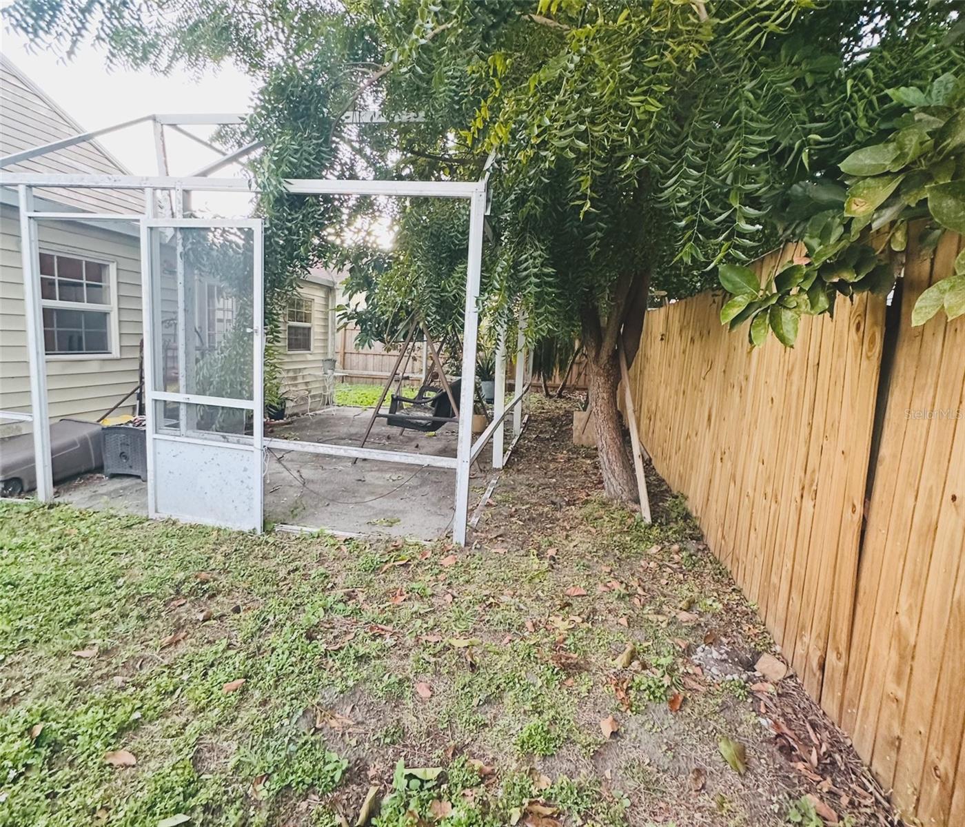 Image 7 of 29 For 11117 Huxley Avenue