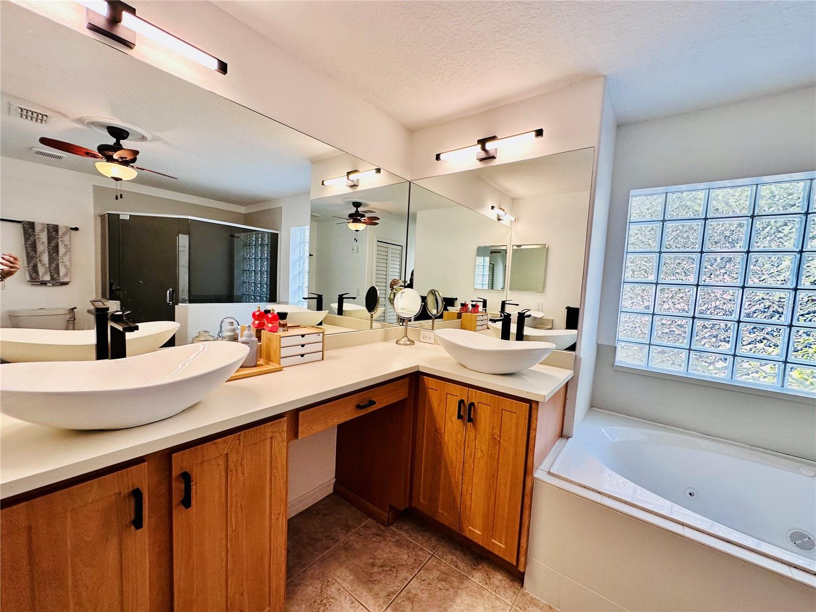 Image 14 of 44 For 3840 Marietta Way