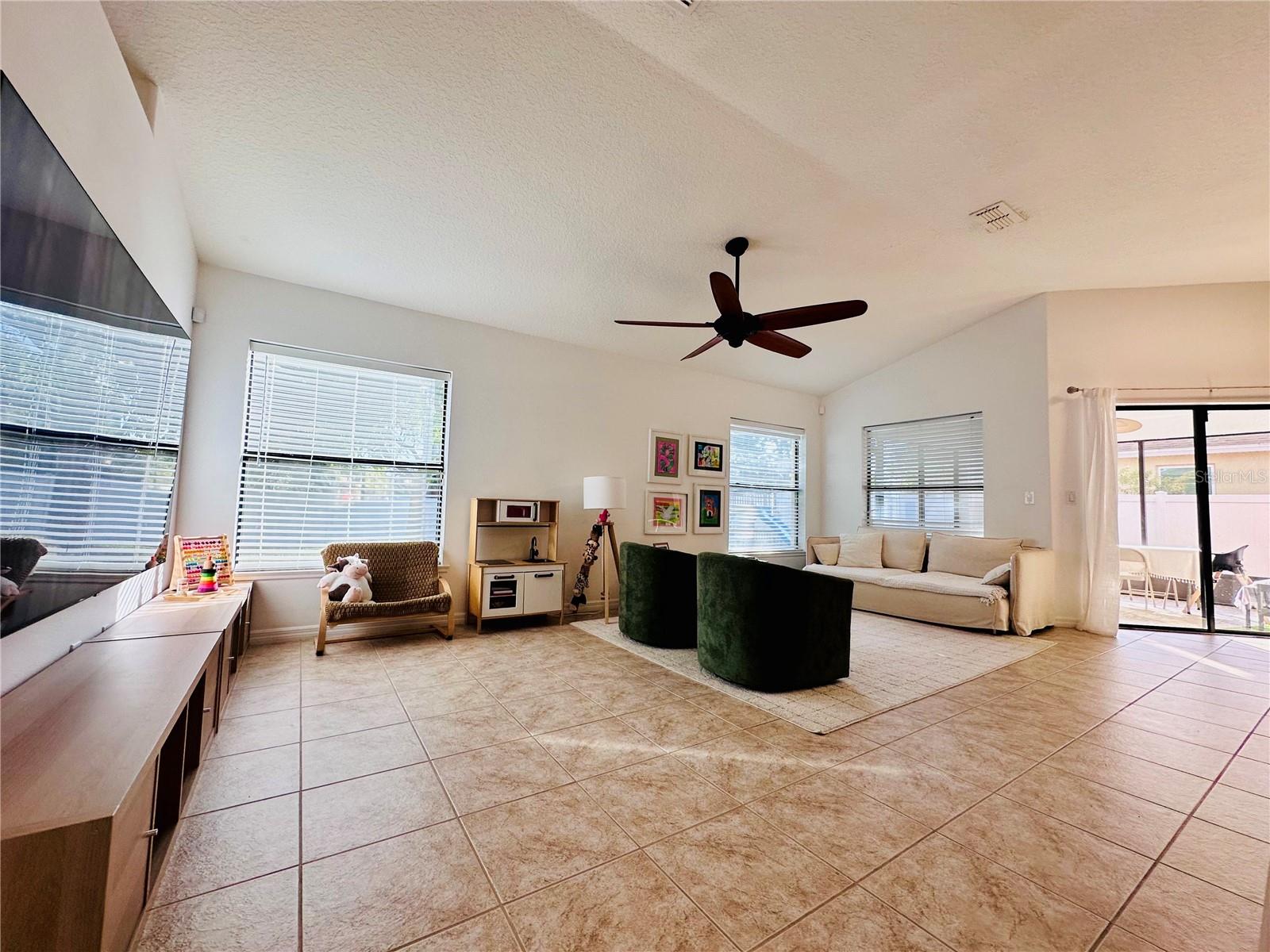 Image 23 of 44 For 3840 Marietta Way