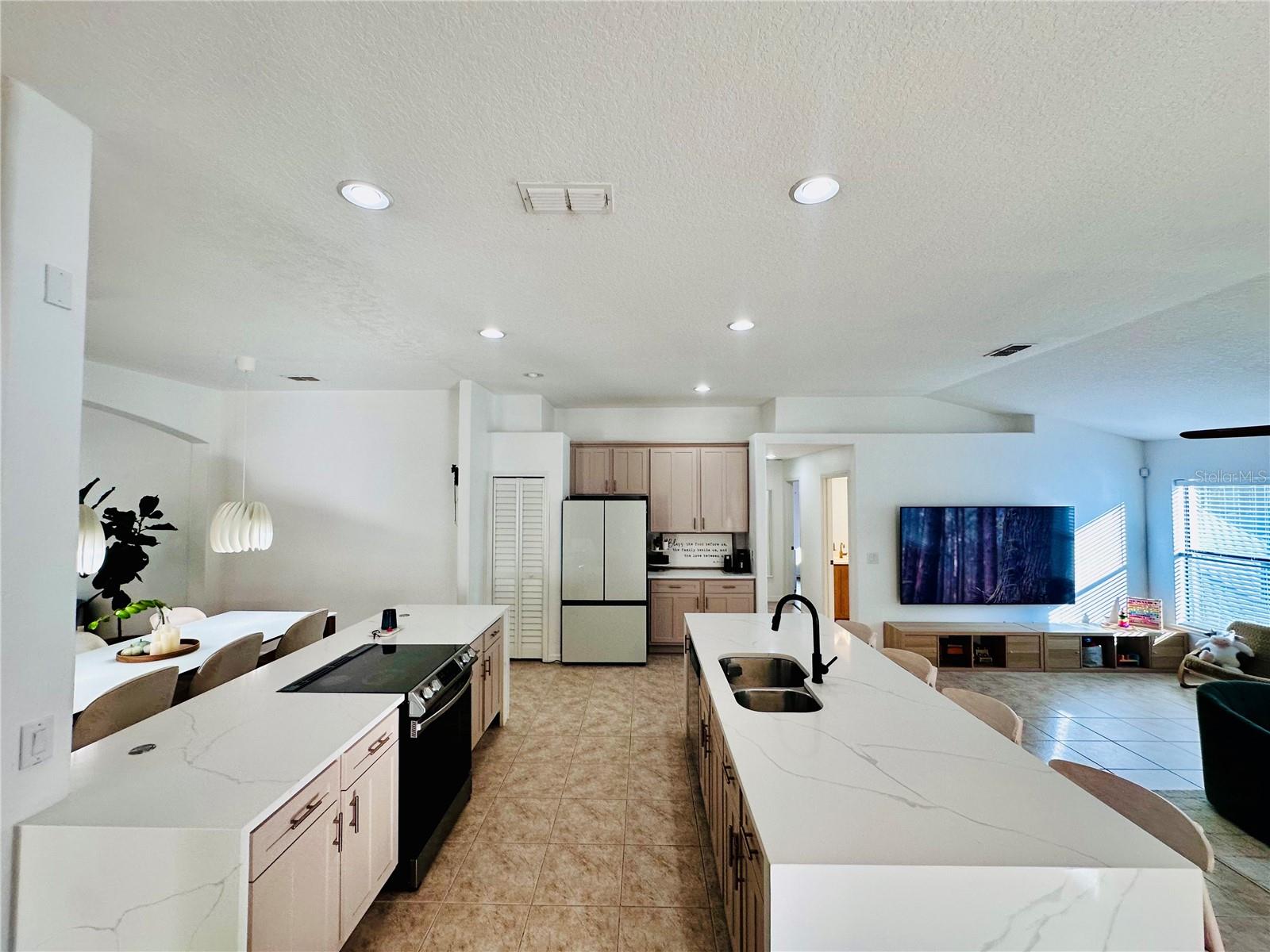 Image 27 of 44 For 3840 Marietta Way