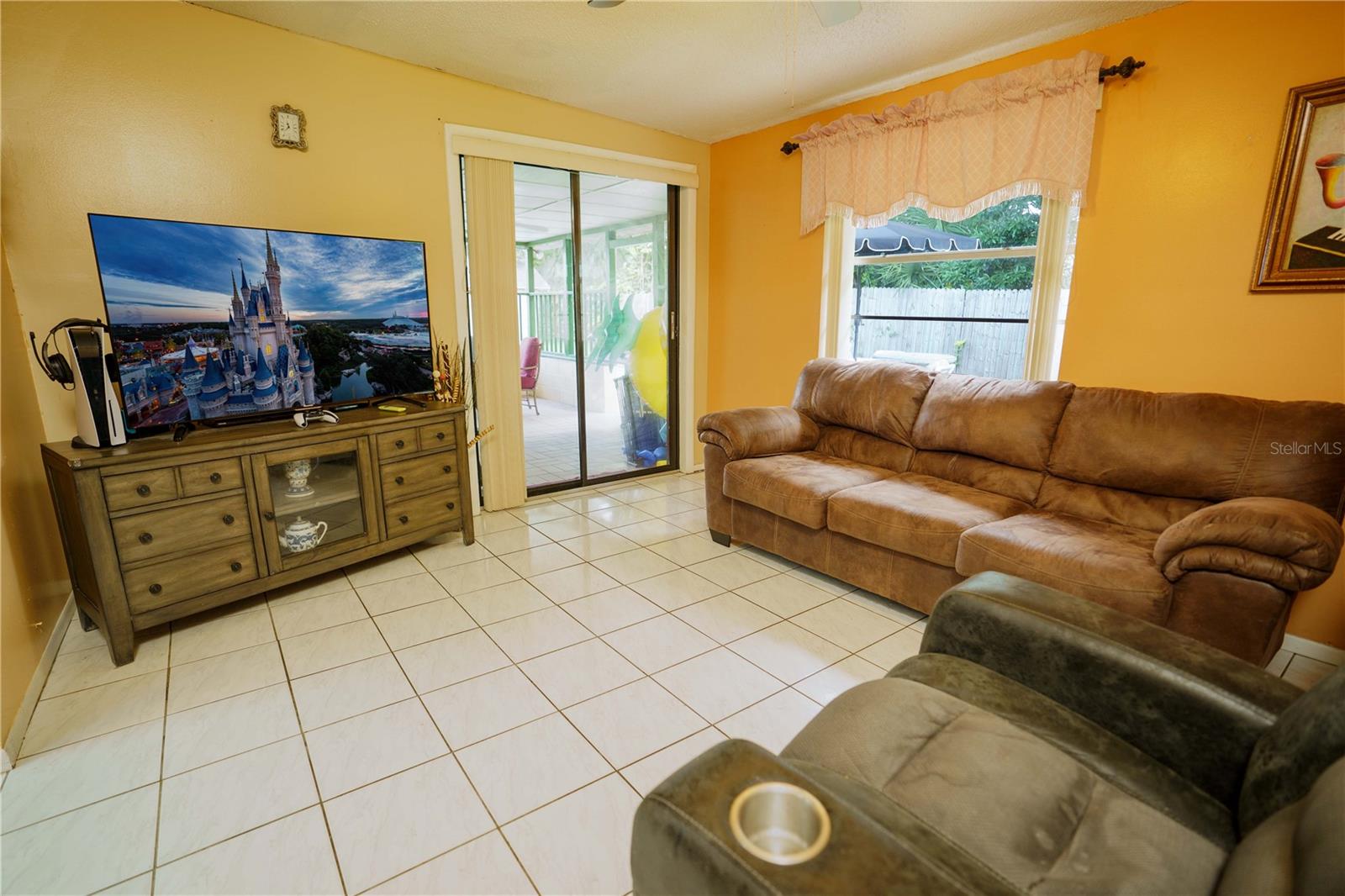 Image 16 of 63 For 2508 Paradise Circle