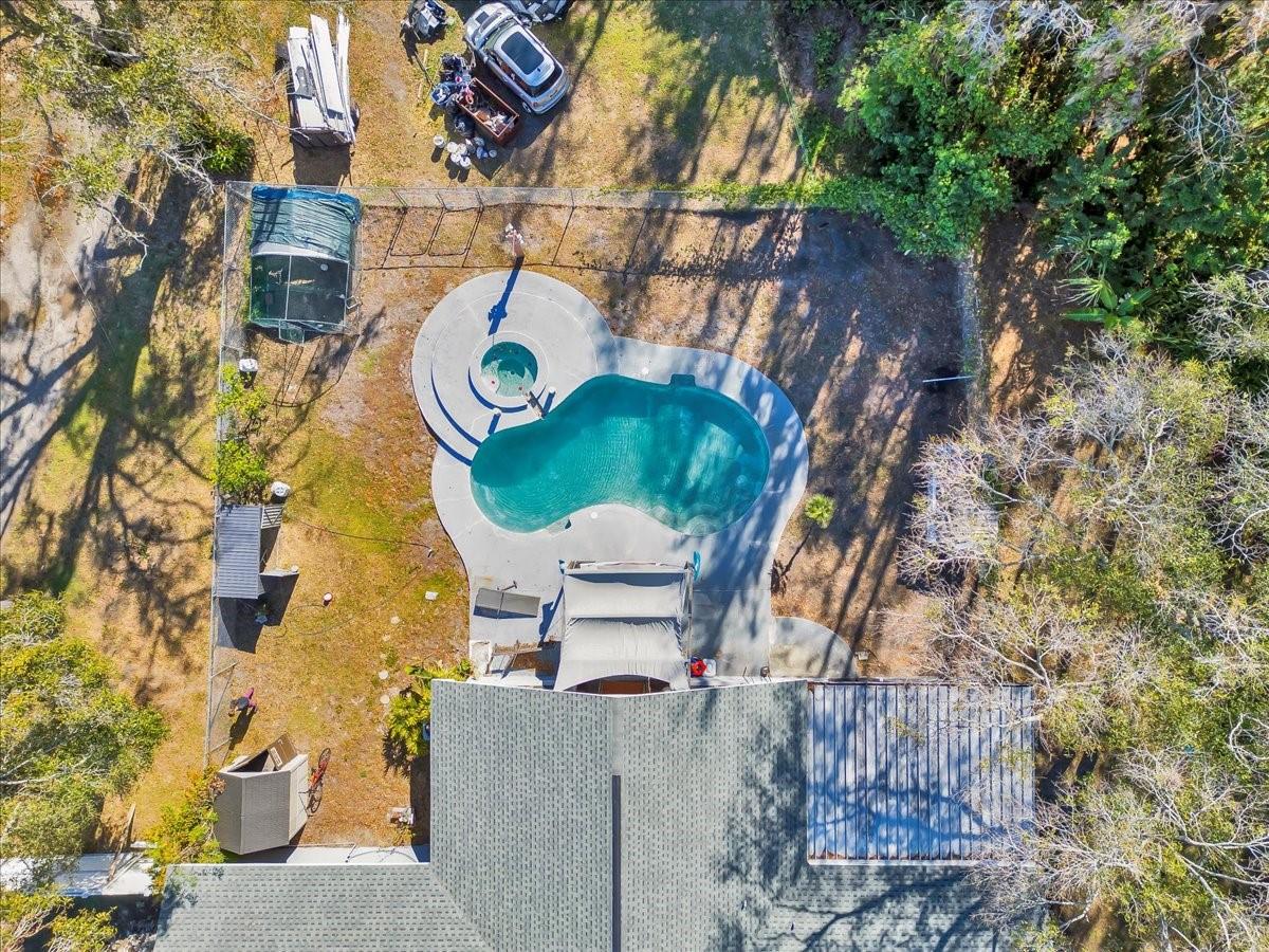 Image 14 of 84 For 6124 Lynn Road