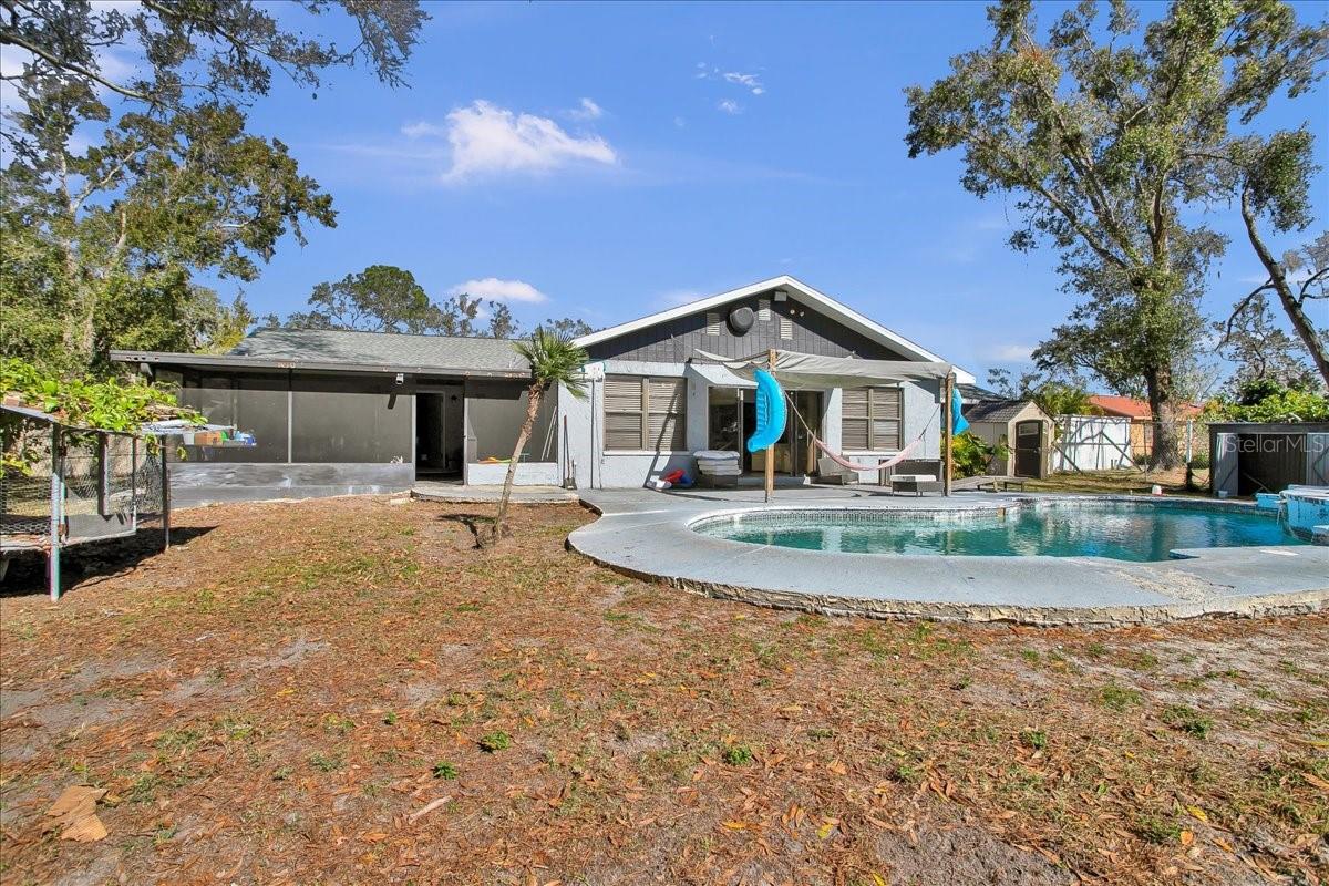 Image 24 of 84 For 6124 Lynn Road