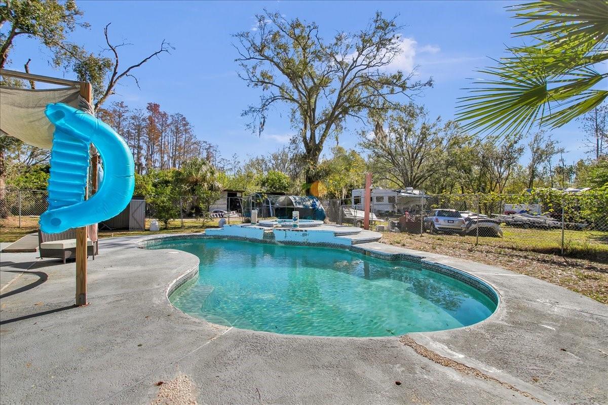 Image 28 of 84 For 6124 Lynn Road