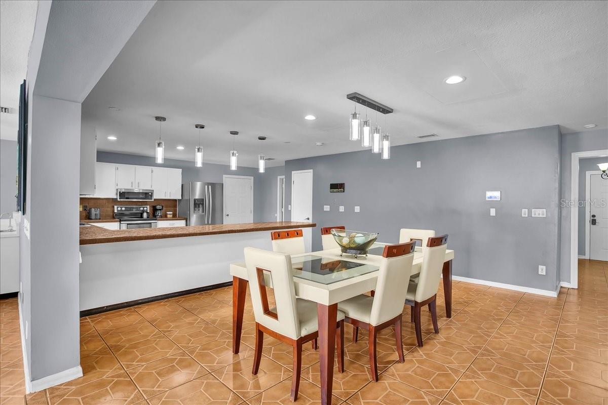 Image 40 of 84 For 6124 Lynn Road