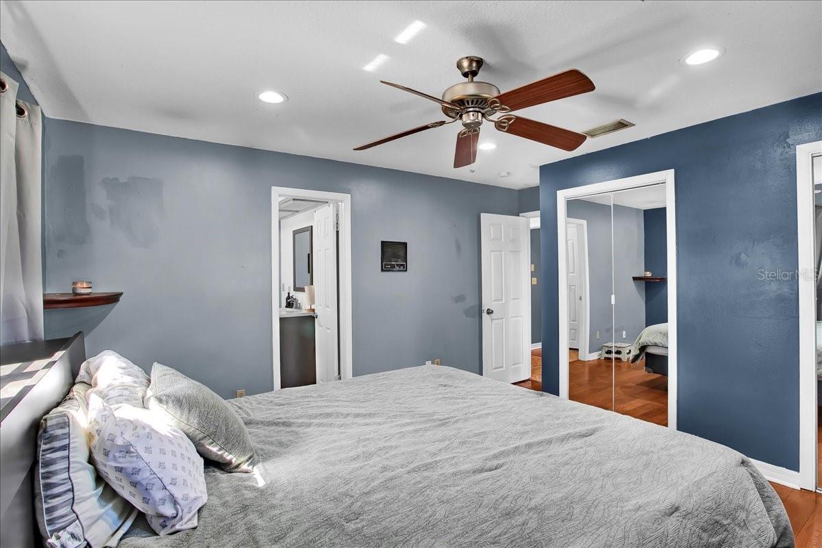 Image 58 of 84 For 6124 Lynn Road