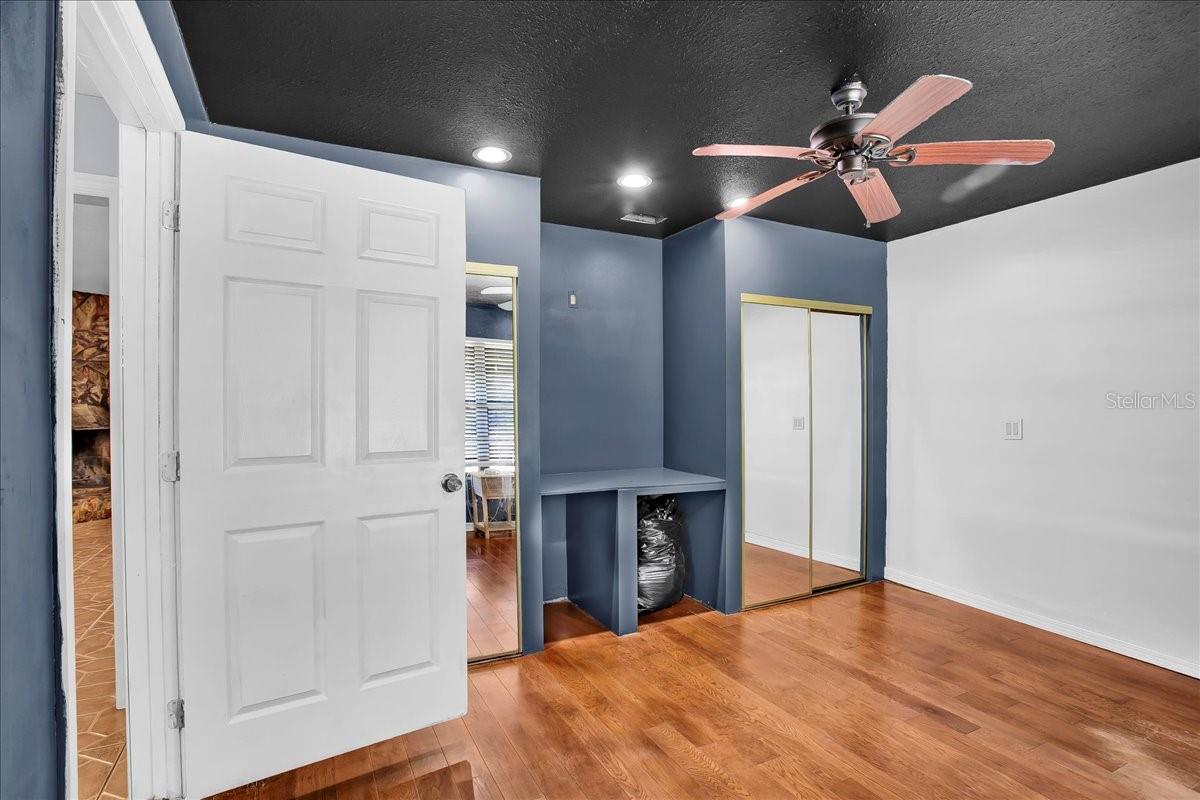 Image 63 of 84 For 6124 Lynn Road