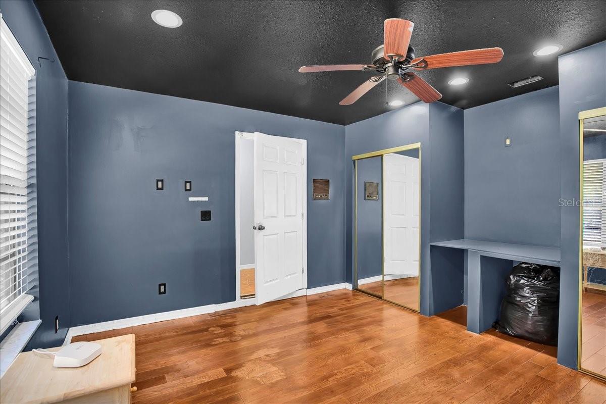 Image 65 of 84 For 6124 Lynn Road