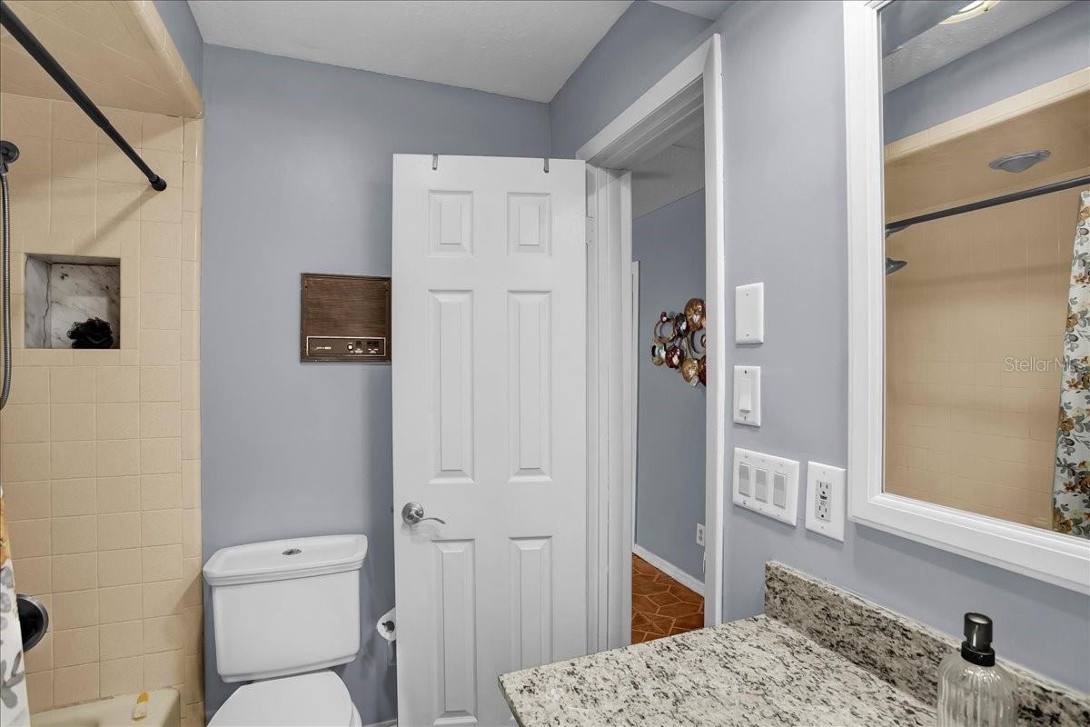 Image 70 of 84 For 6124 Lynn Road