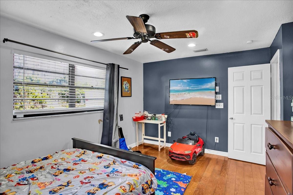 Image 73 of 84 For 6124 Lynn Road