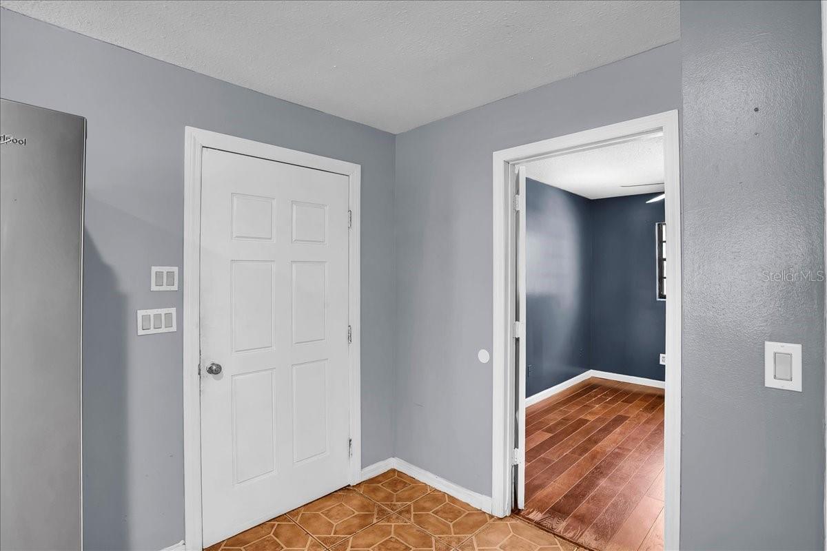 Image 75 of 84 For 6124 Lynn Road