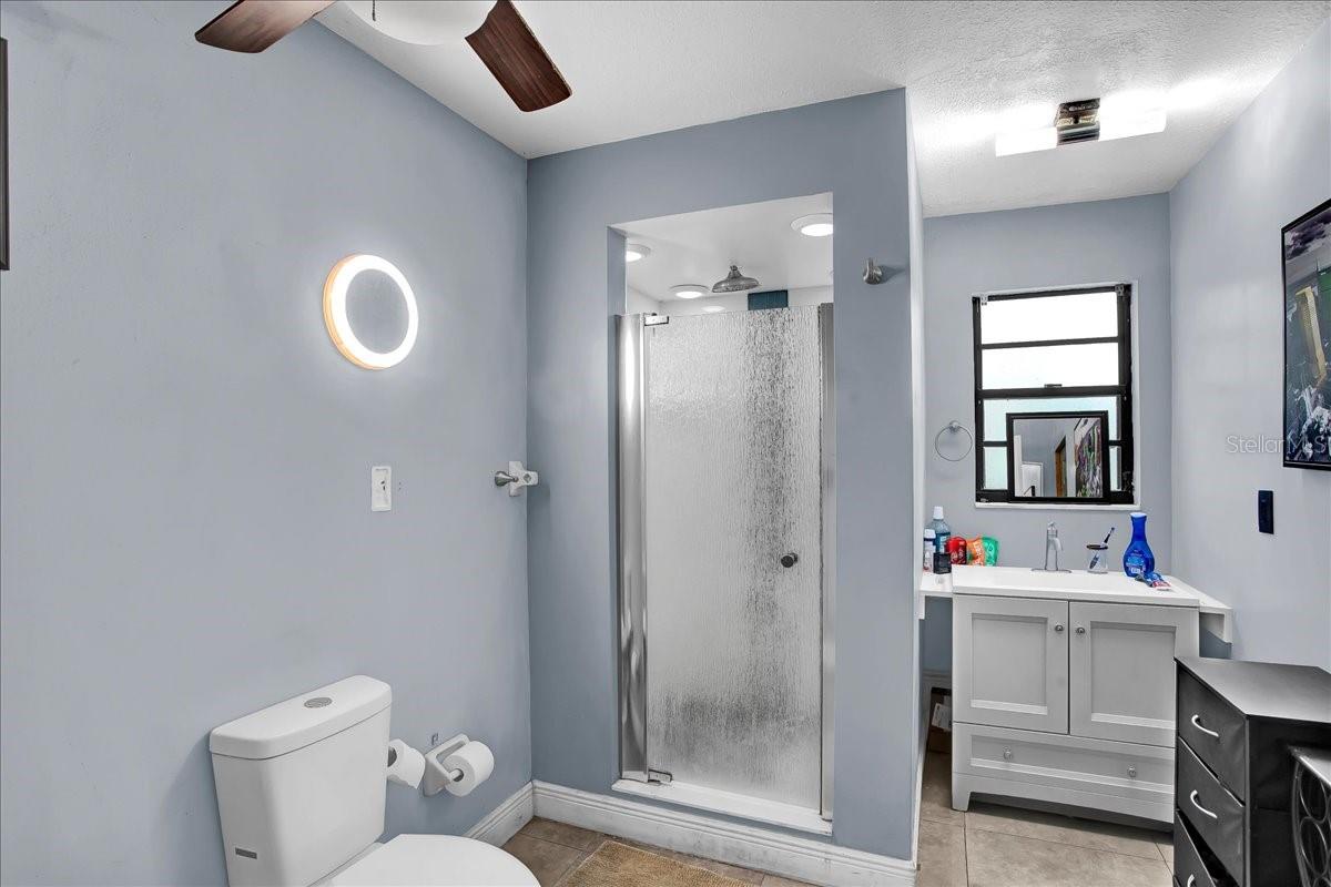 Image 79 of 84 For 6124 Lynn Road