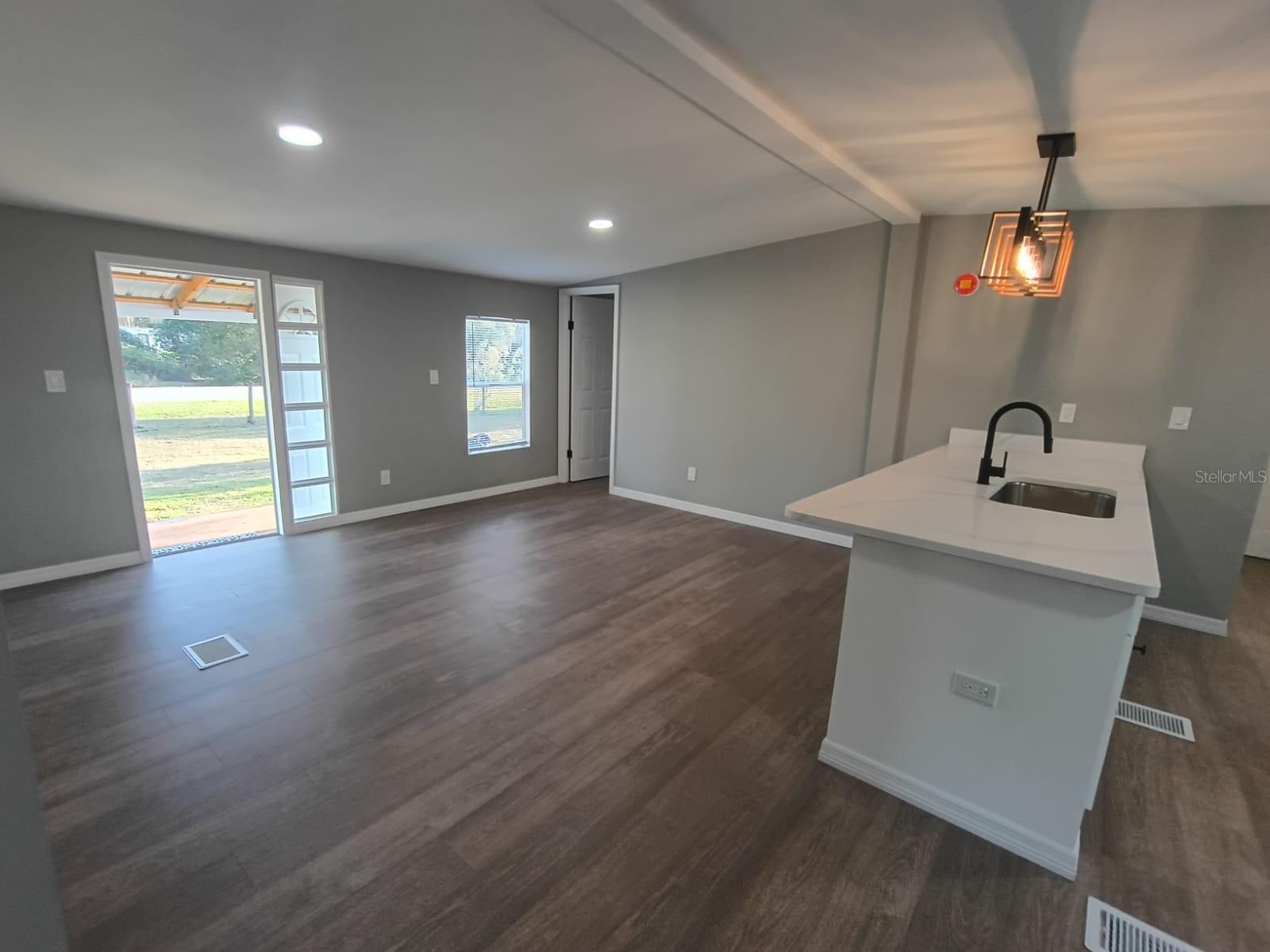 Image 21 of 33 For 140 Coolwater