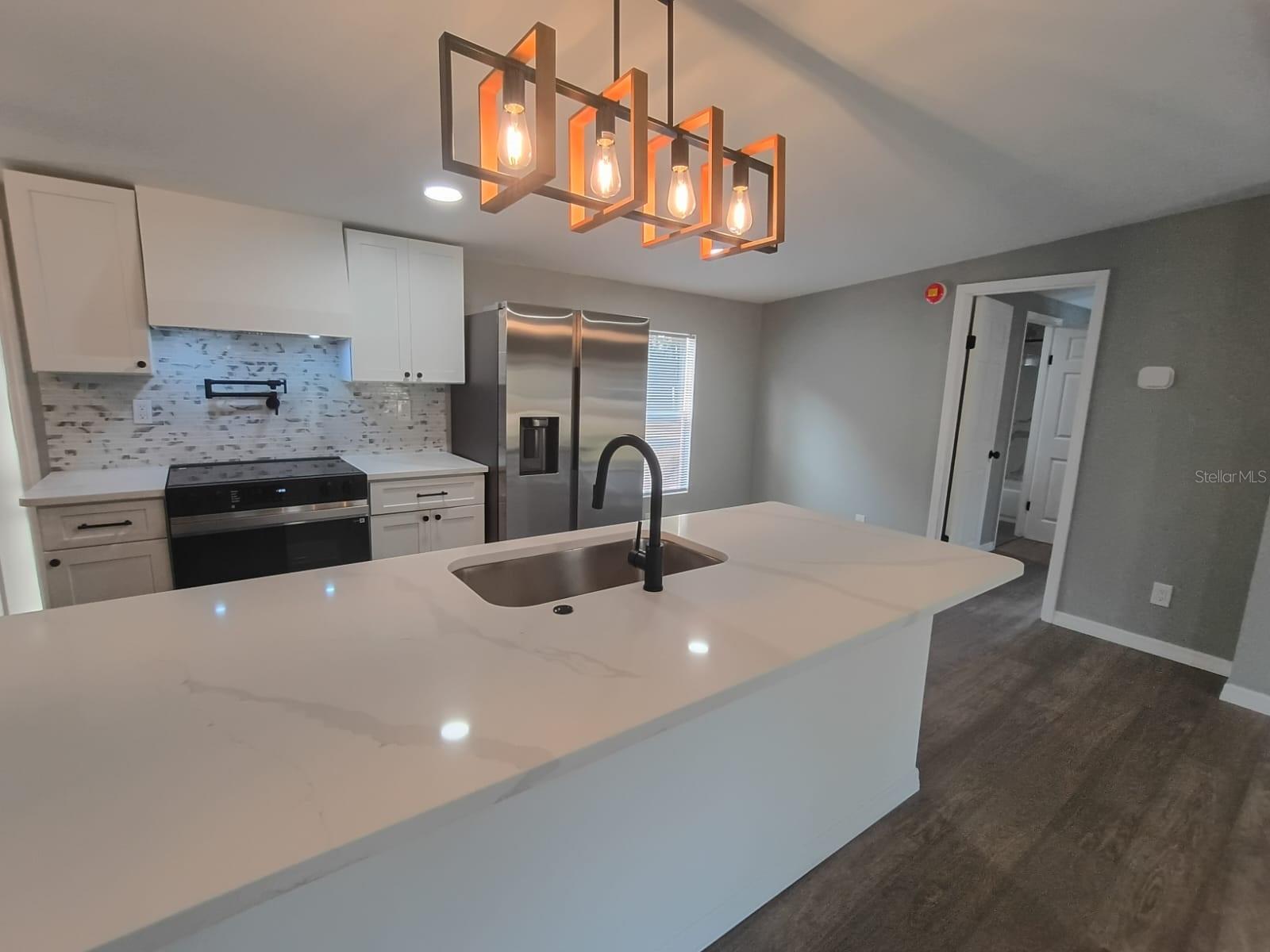 Image 25 of 33 For 140 Coolwater