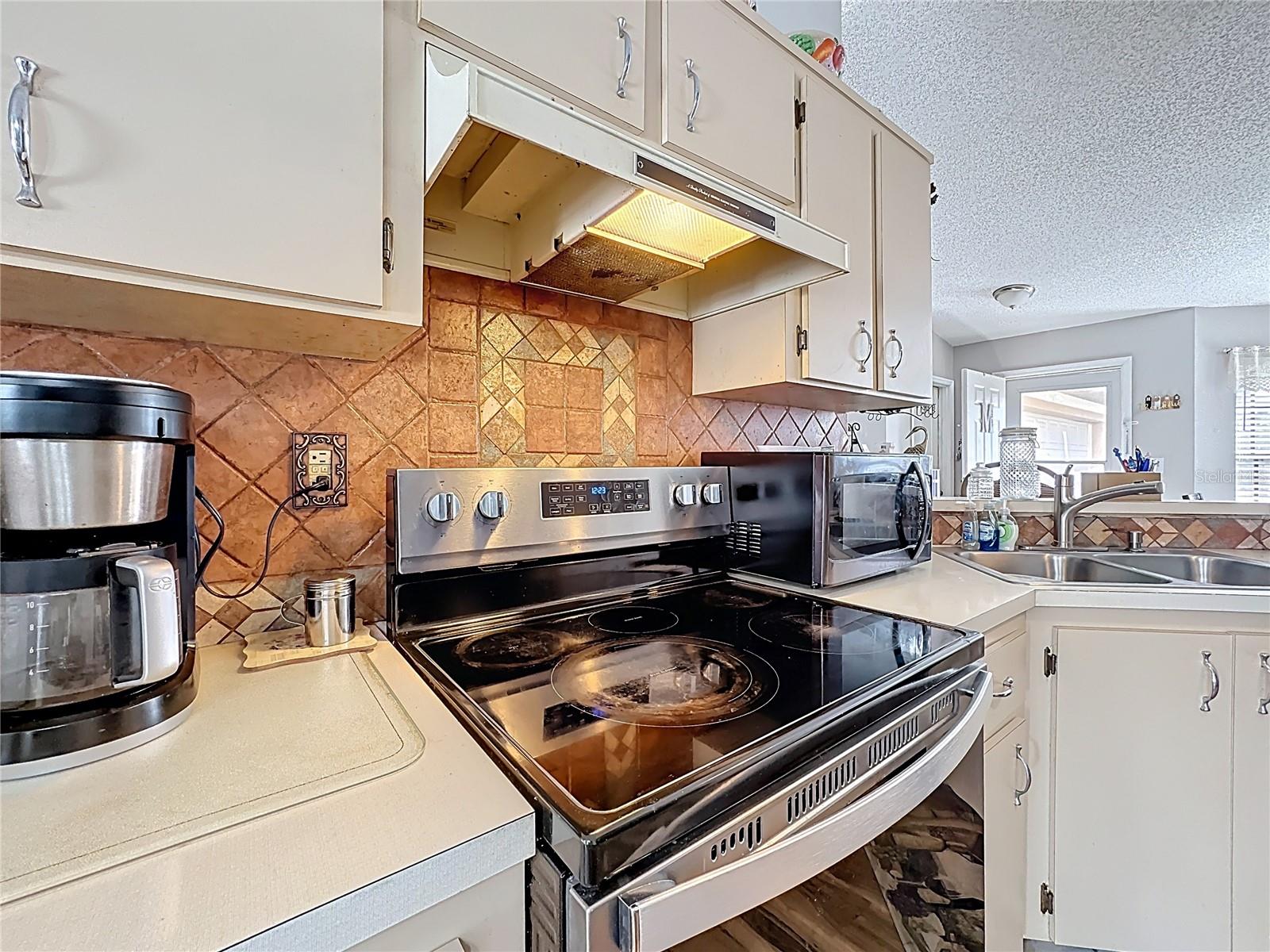 Image 15 of 39 For 3622 Tree Line Way