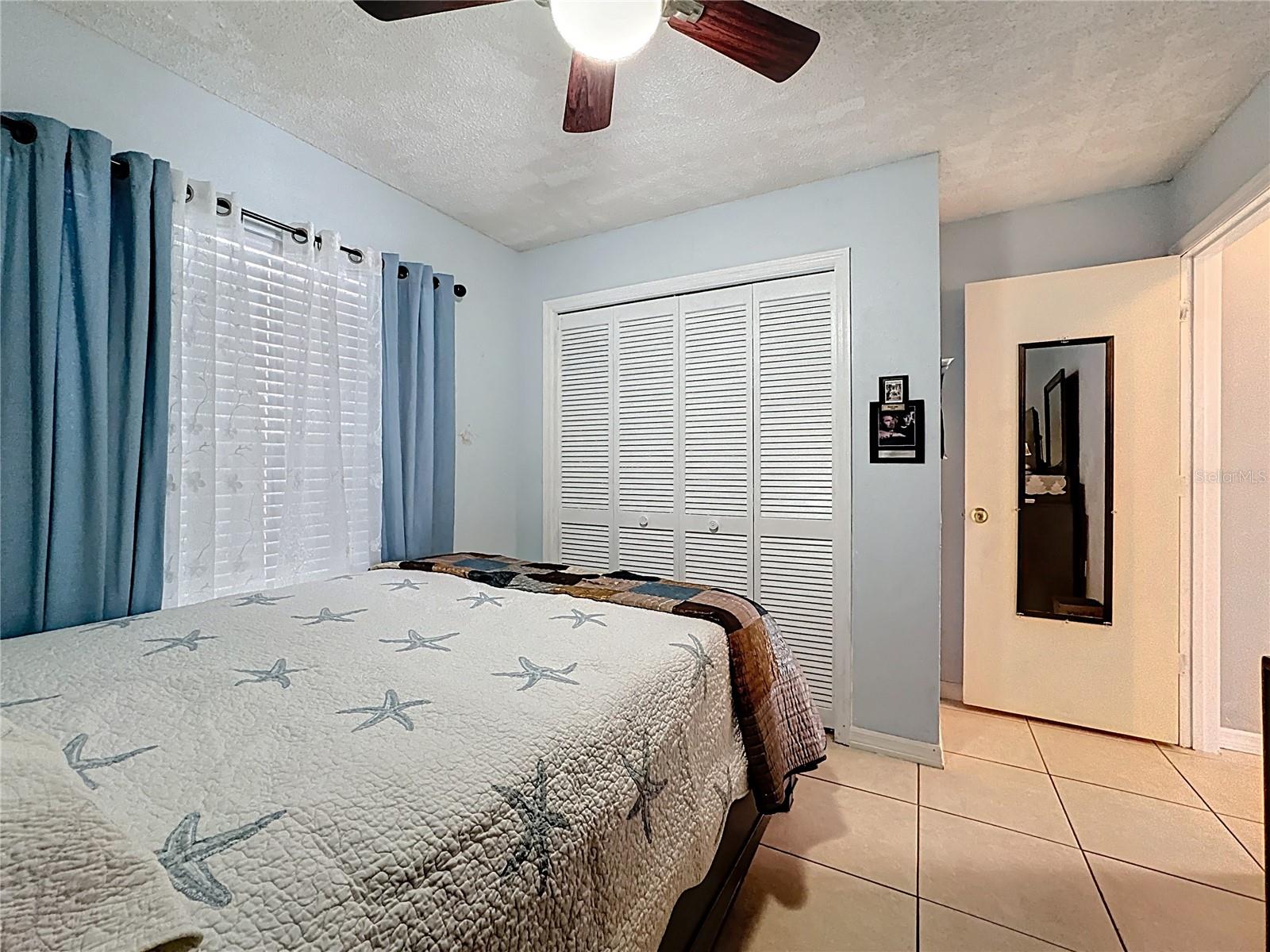 Image 18 of 39 For 3622 Tree Line Way