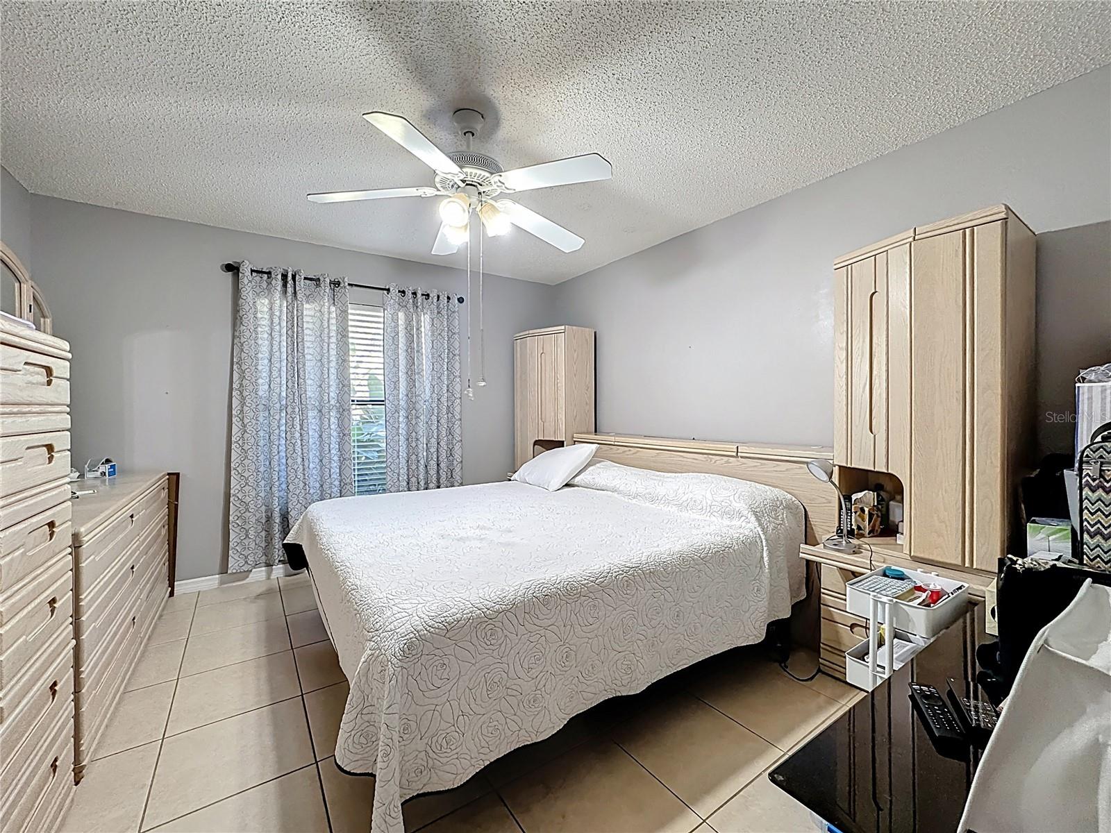 Image 21 of 39 For 3622 Tree Line Way