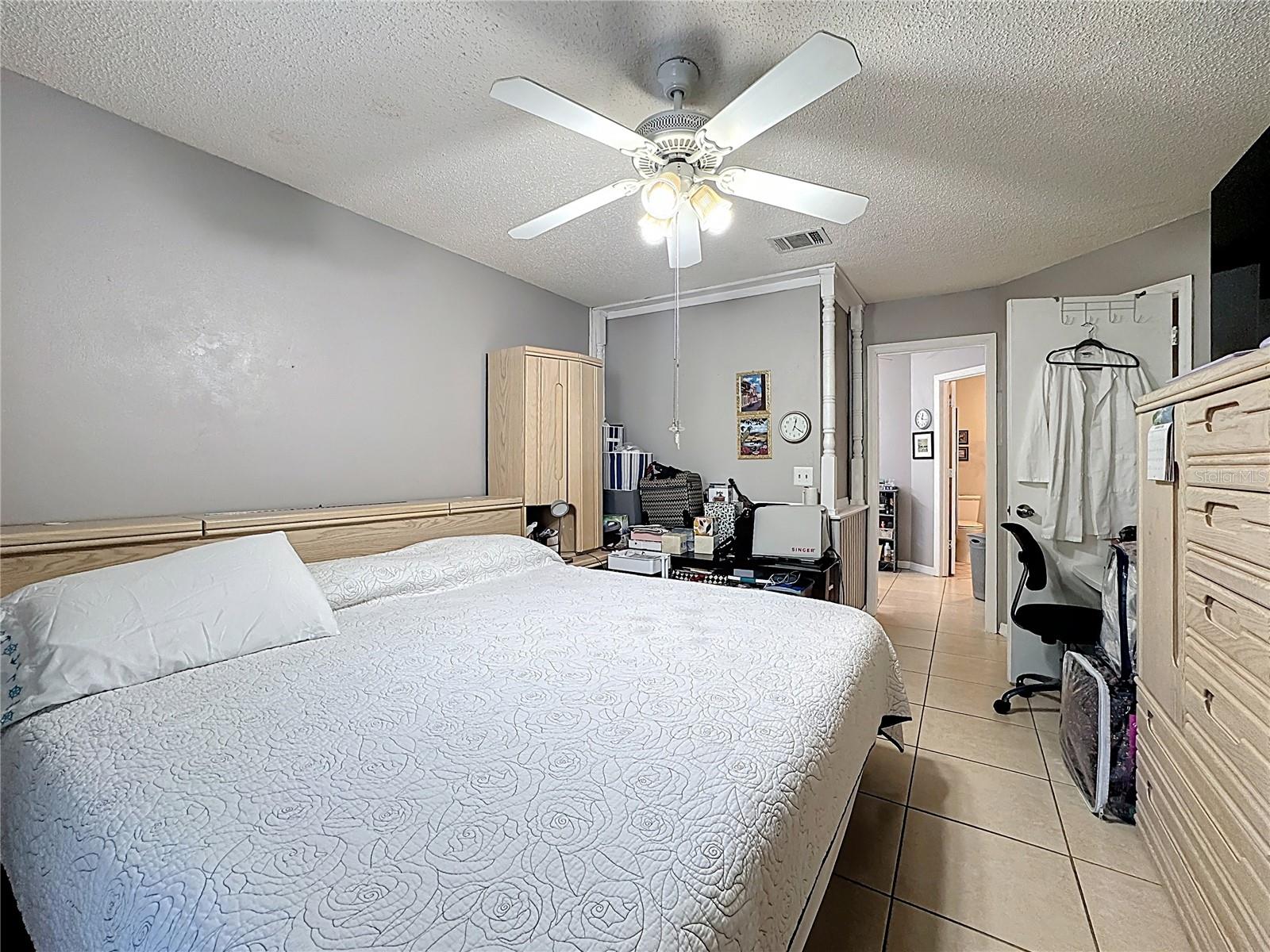 Image 22 of 39 For 3622 Tree Line Way