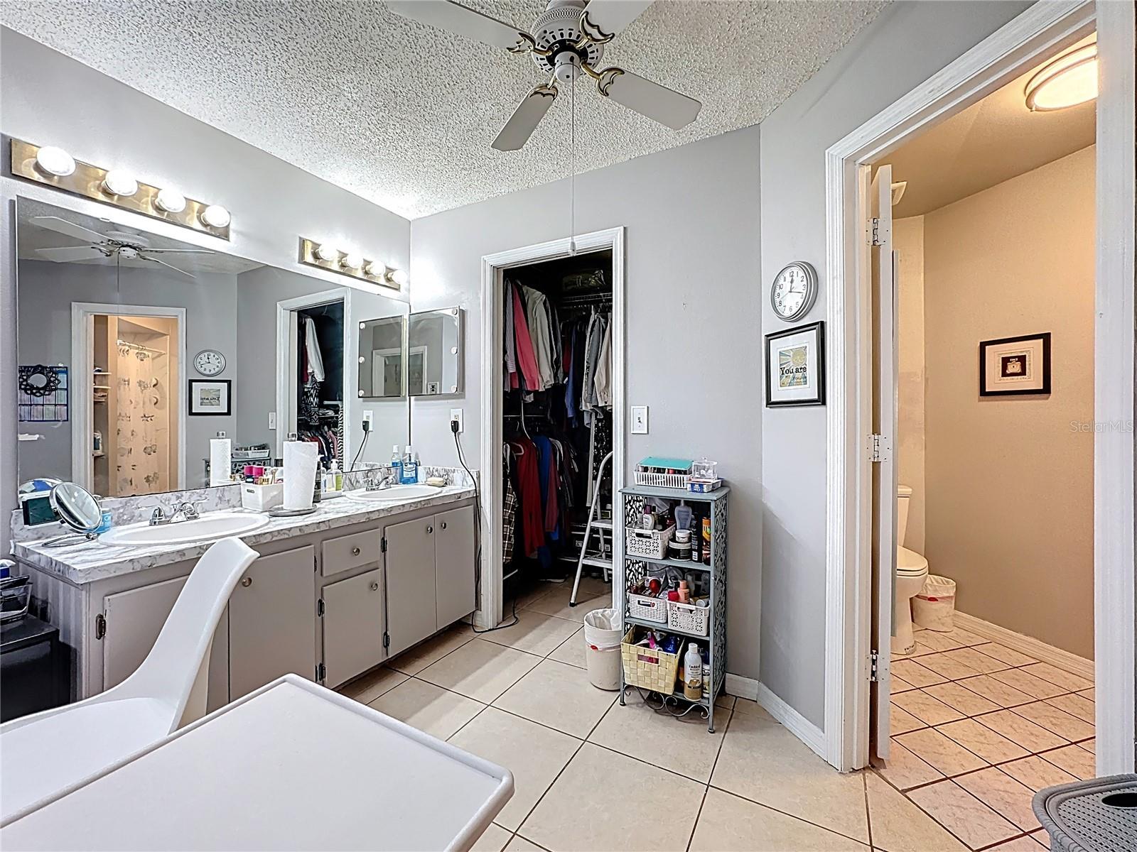 Image 23 of 39 For 3622 Tree Line Way