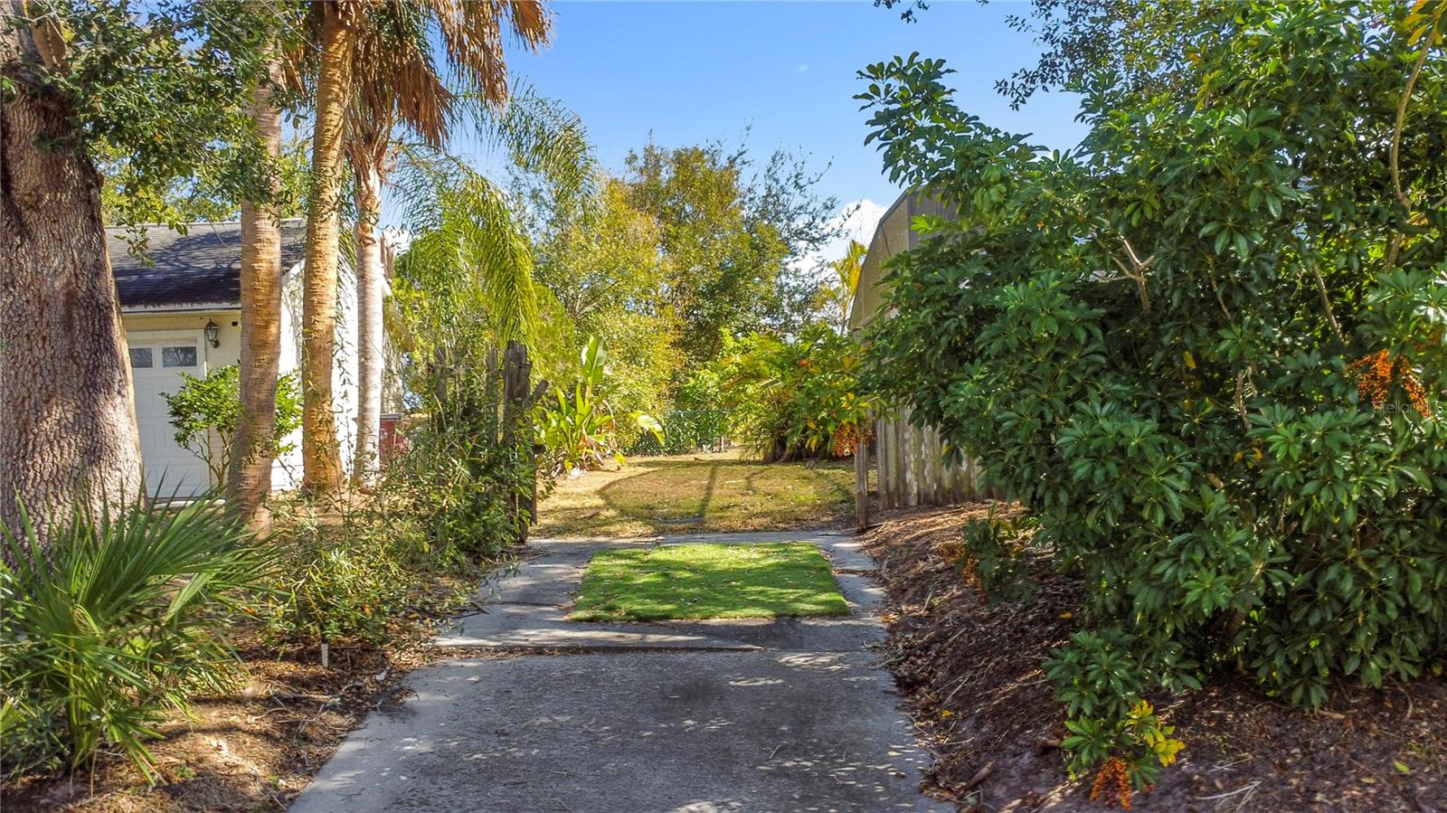 Image 31 of 39 For 3622 Tree Line Way