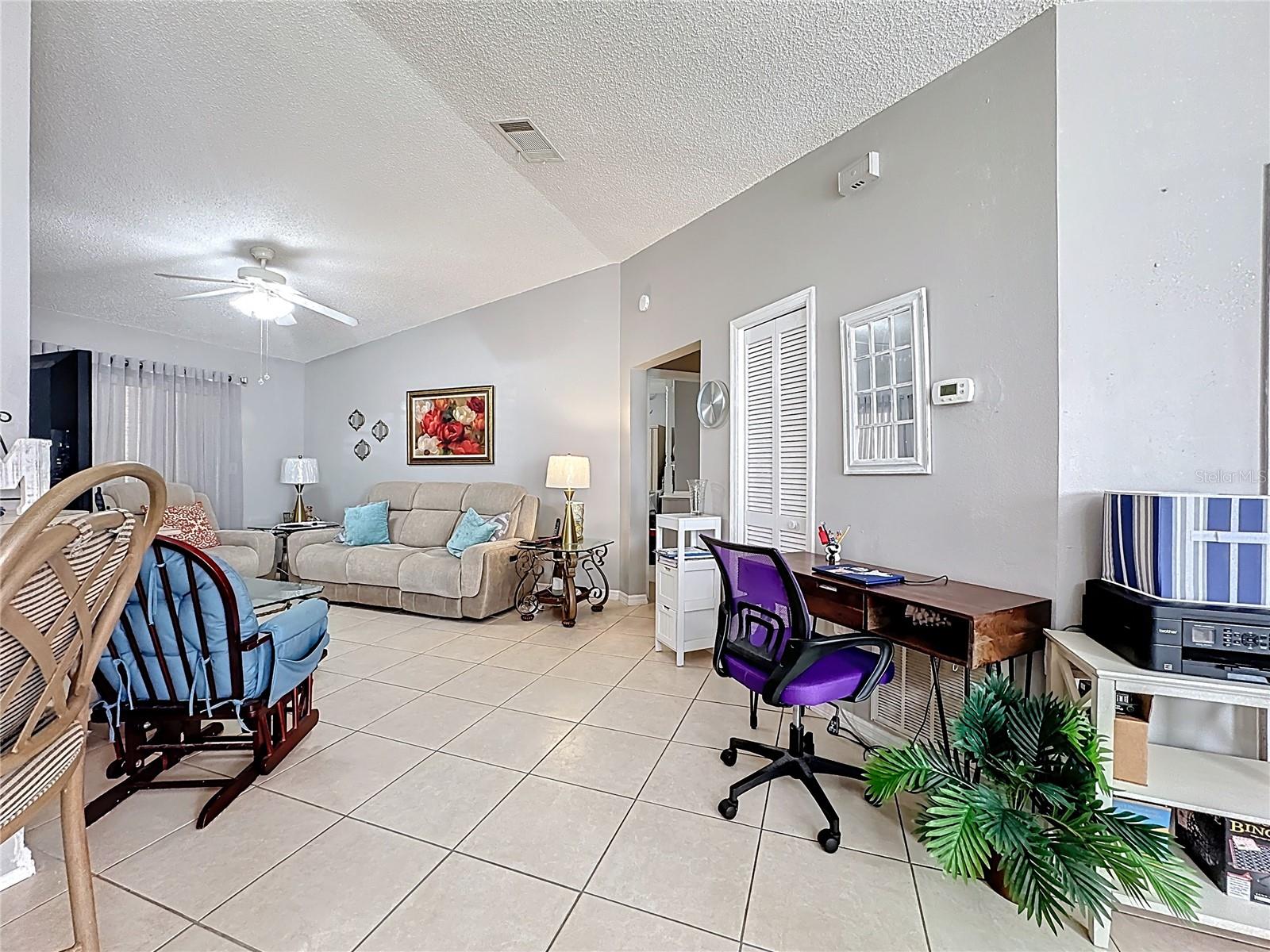 Image 9 of 39 For 3622 Tree Line Way