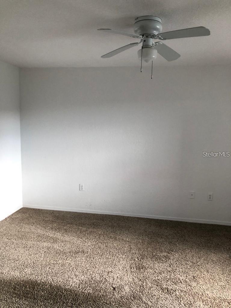 Image 18 of 23 For 14049 Fairway Island Drive 122