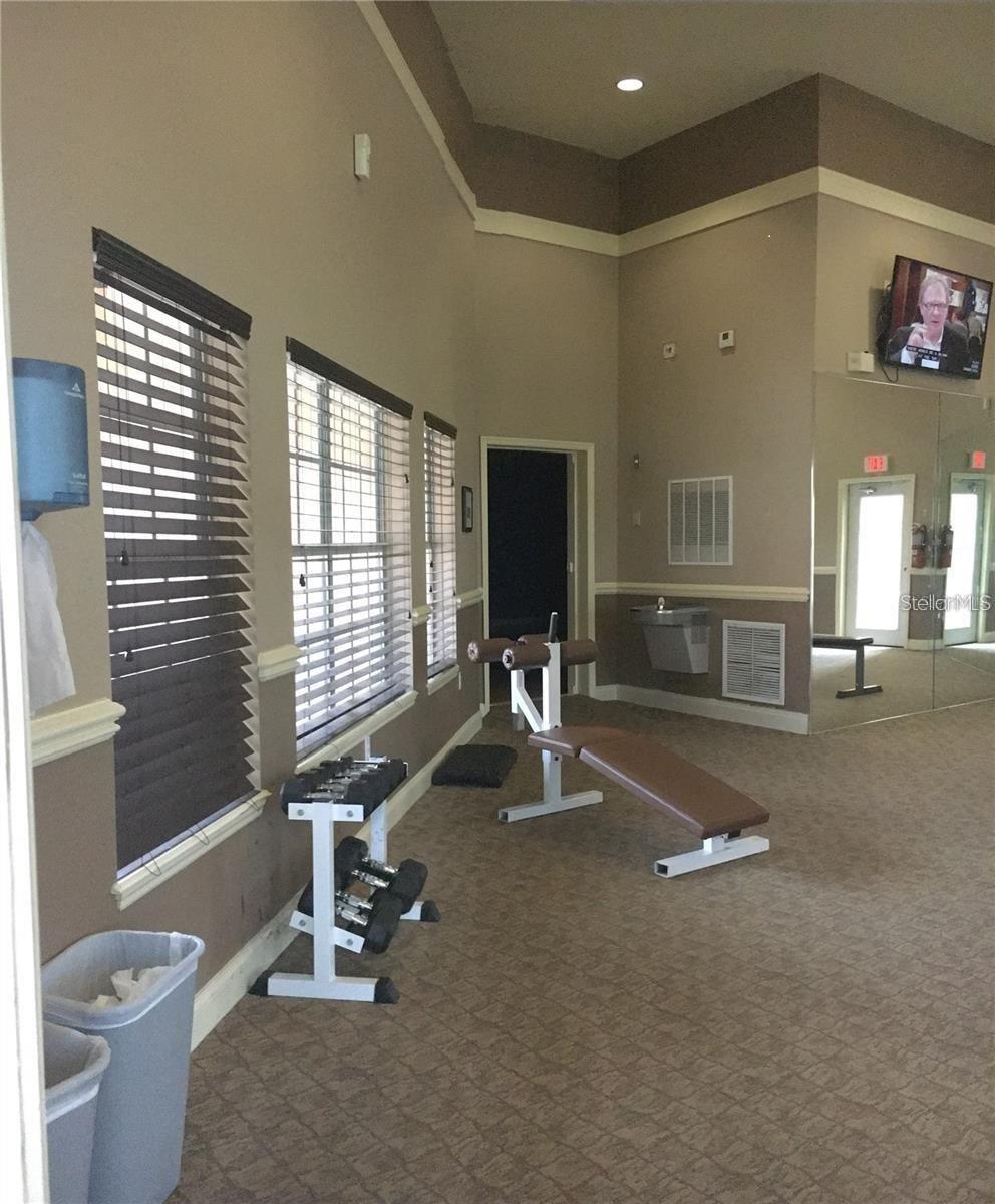 Image 9 of 23 For 14049 Fairway Island Drive 122