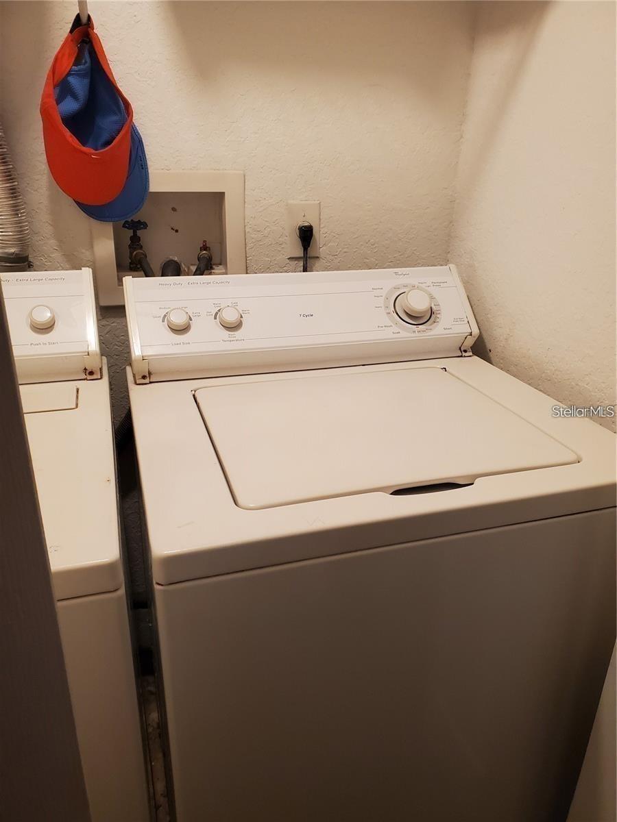 Image 18 of 21 For 14049 Fairway Island Drive 127