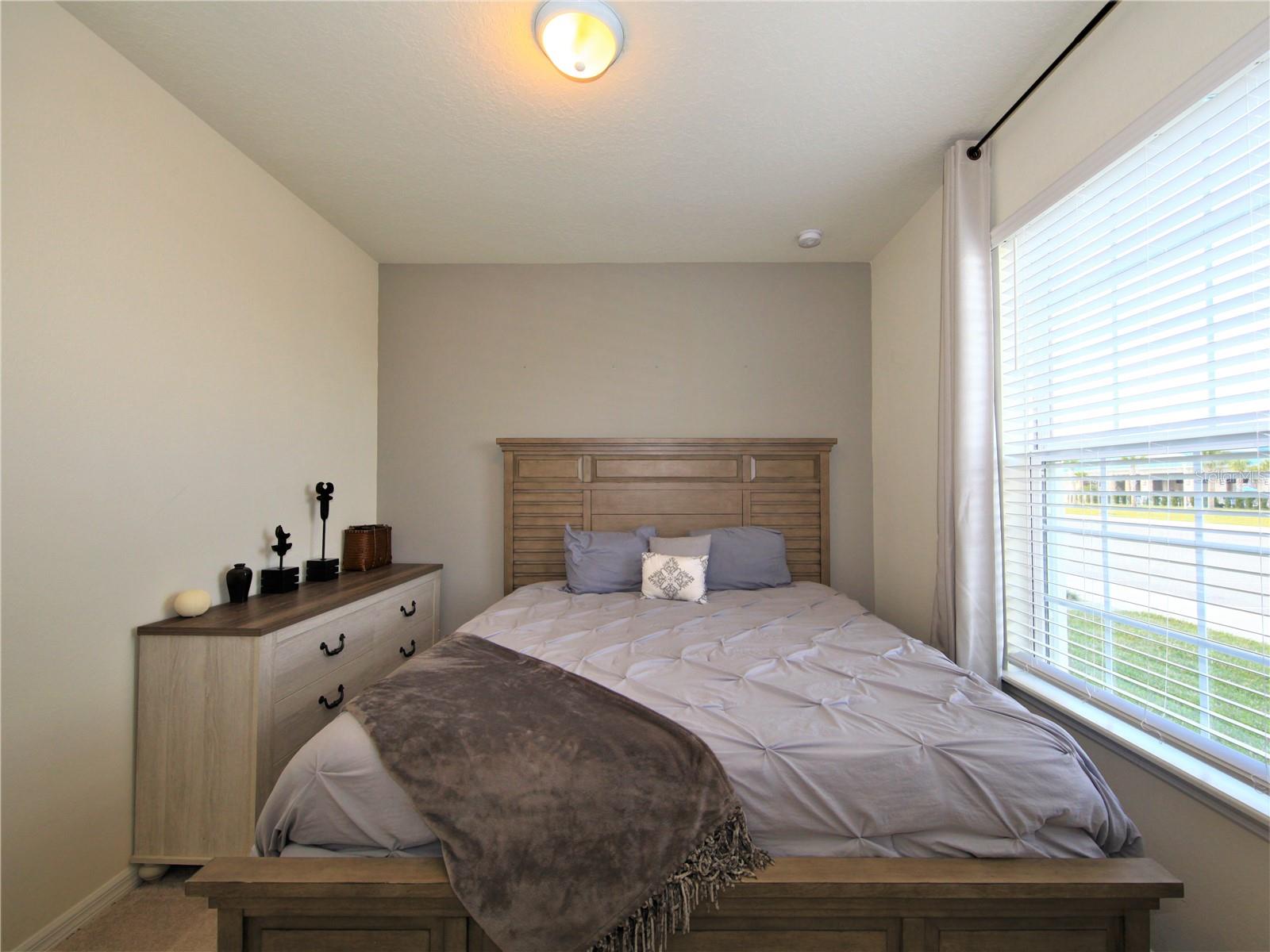 Image 22 of 55 For 1370 Lava Tree Drive