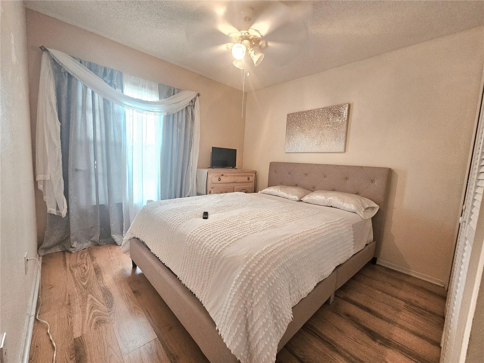 Listing photo id 0 for 13286 Summerton Drive