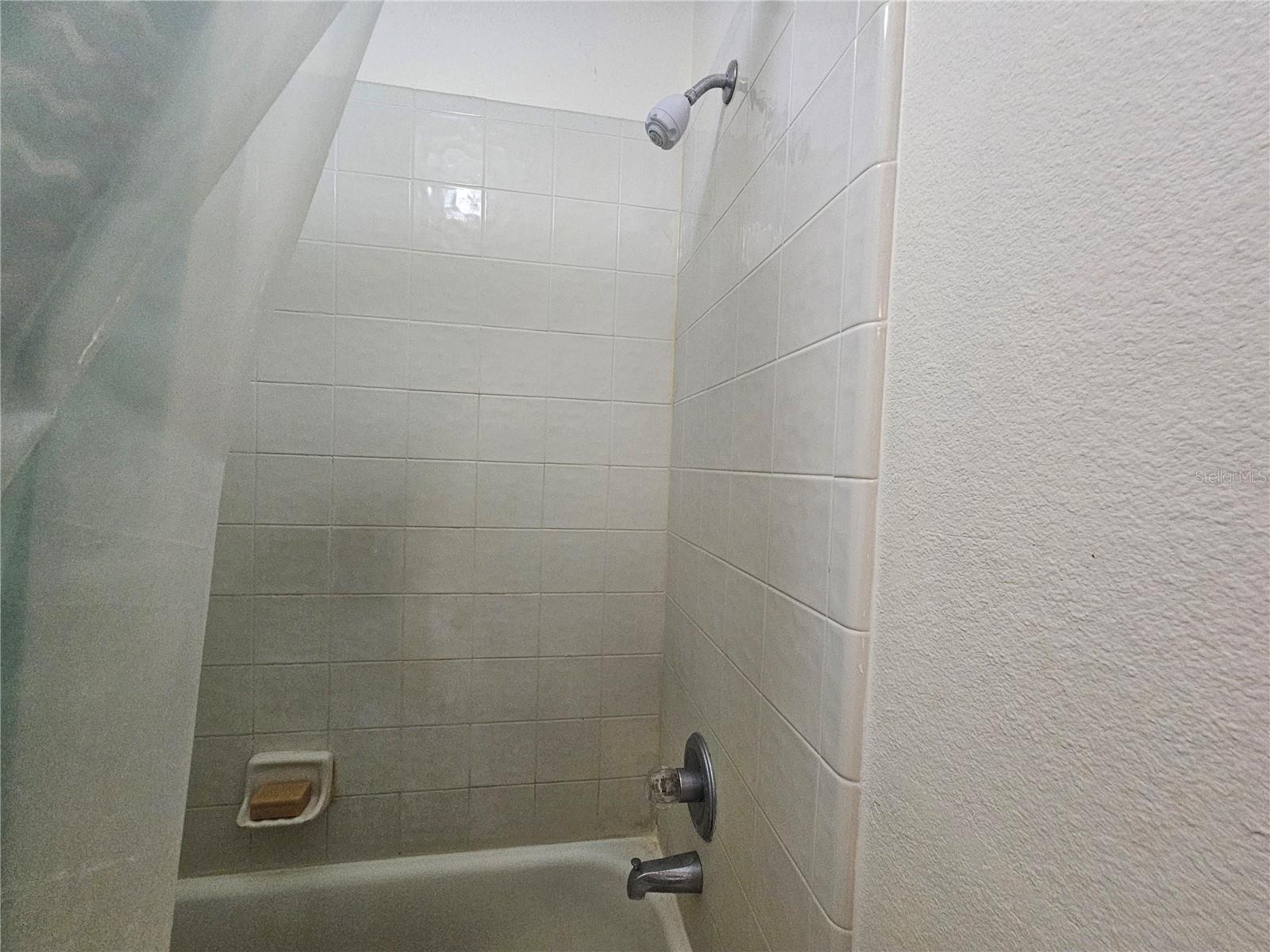 Listing photo id 5 for 13286 Summerton Drive