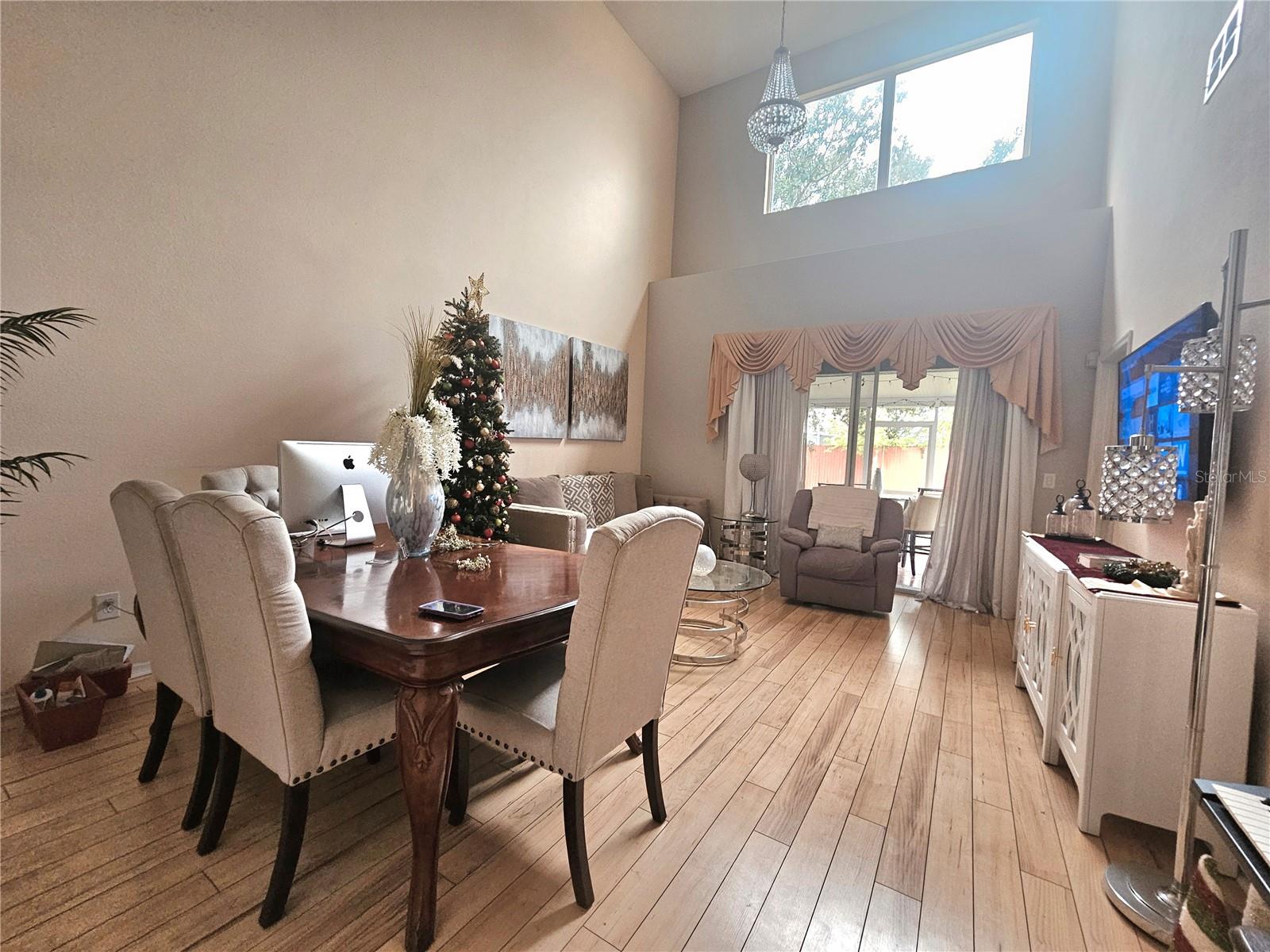 Listing photo id 7 for 13286 Summerton Drive