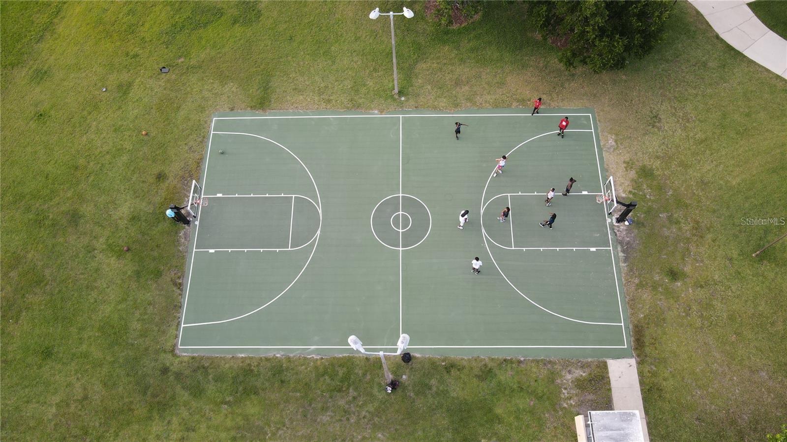 Image 21 of 27 For 920 Windlass Court