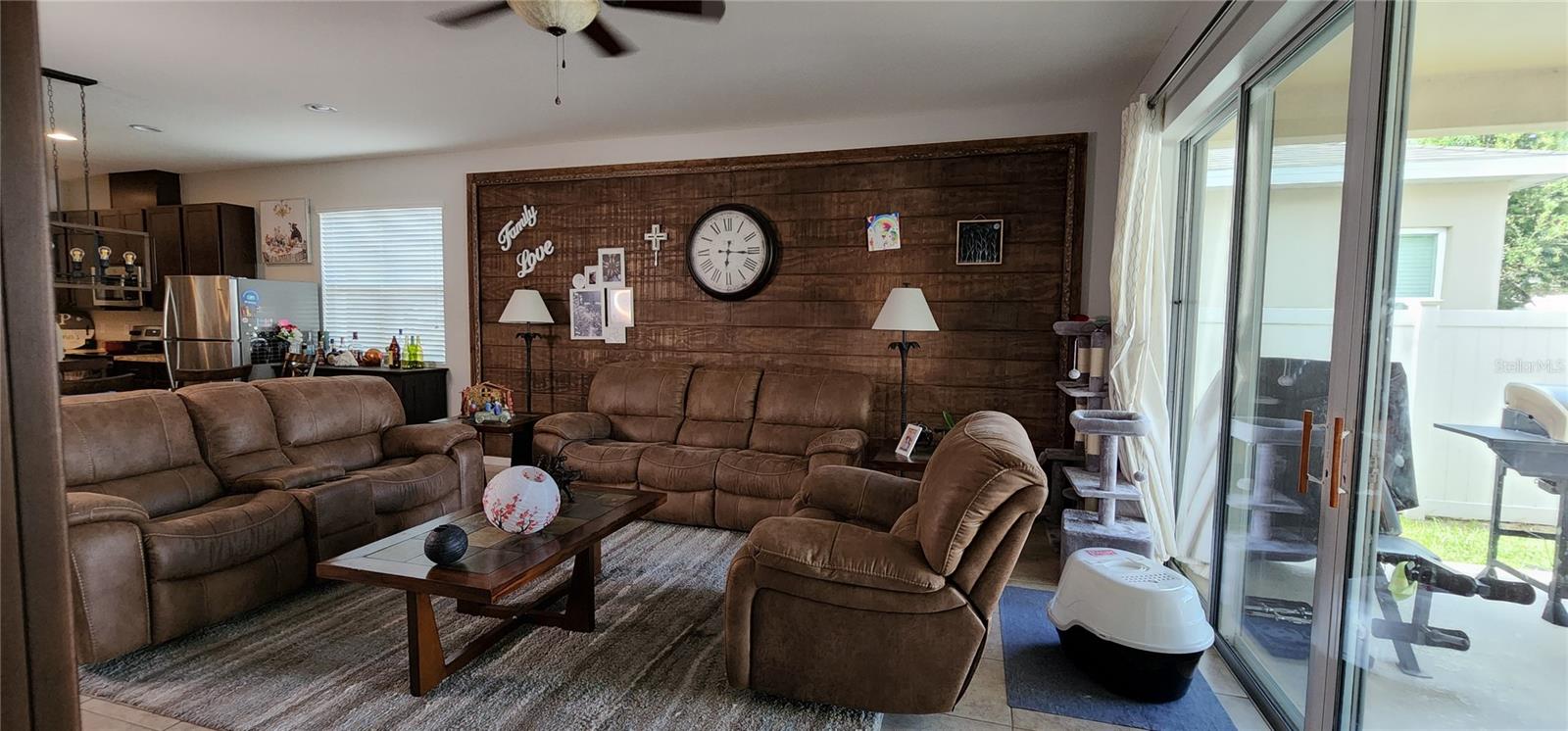 Image 4 of 12 For 906 Fallon Hills Drive