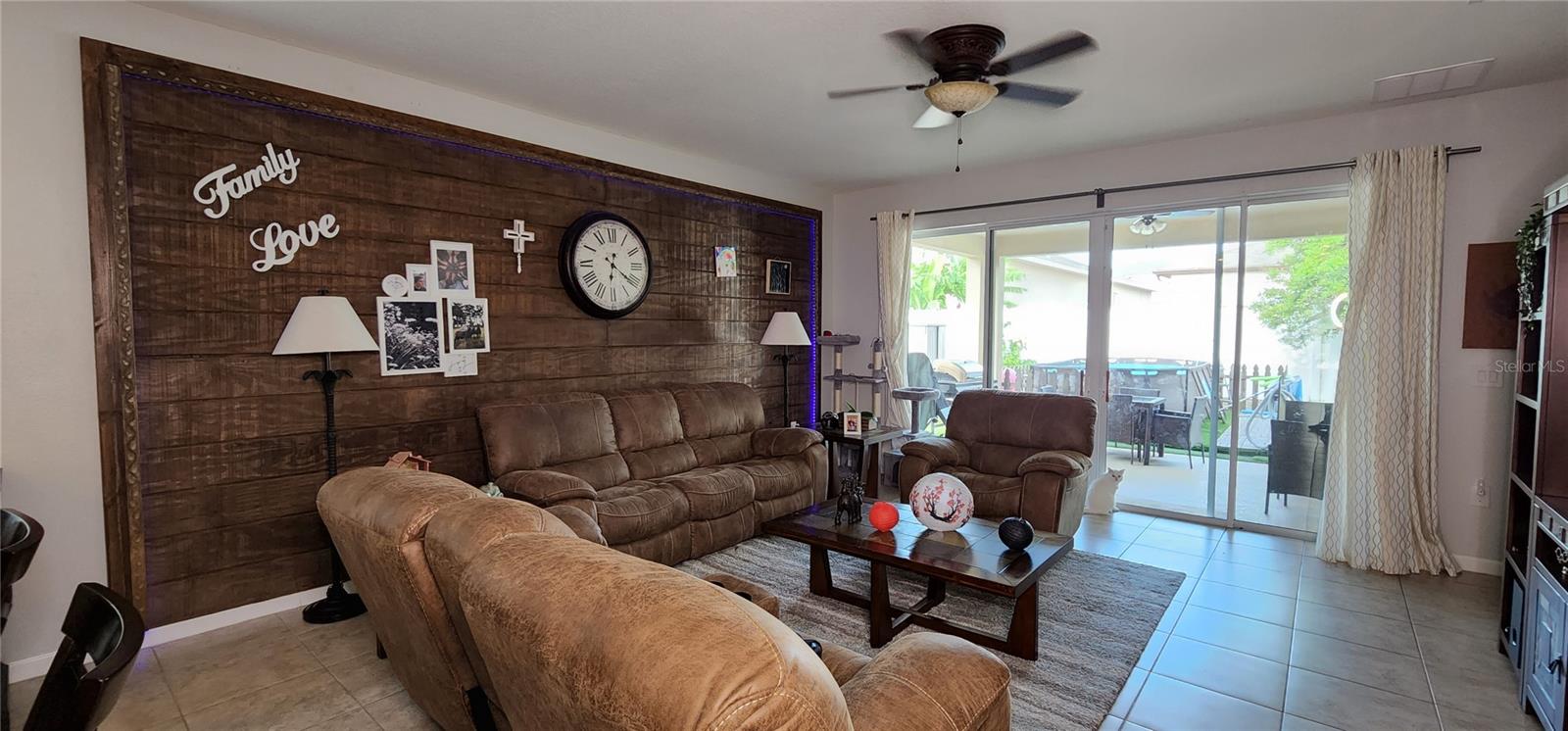 Image 8 of 12 For 906 Fallon Hills Drive