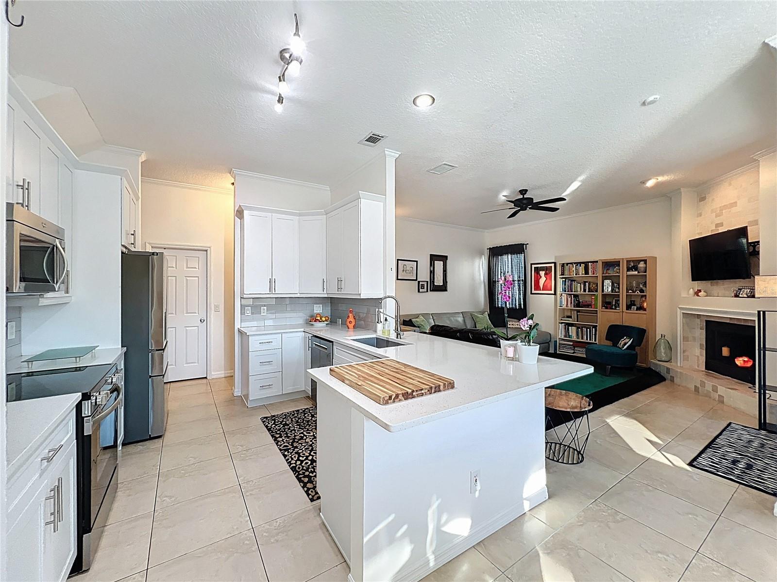 Image 21 of 92 For 3182 Zaharias Drive