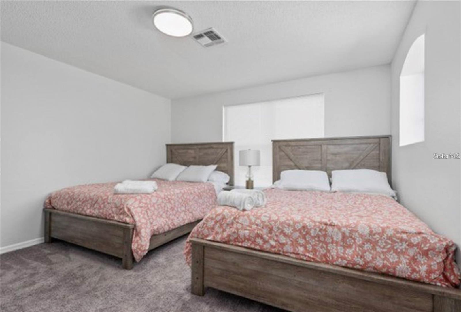 Image 16 of 23 For 437 Julliard Boulevard