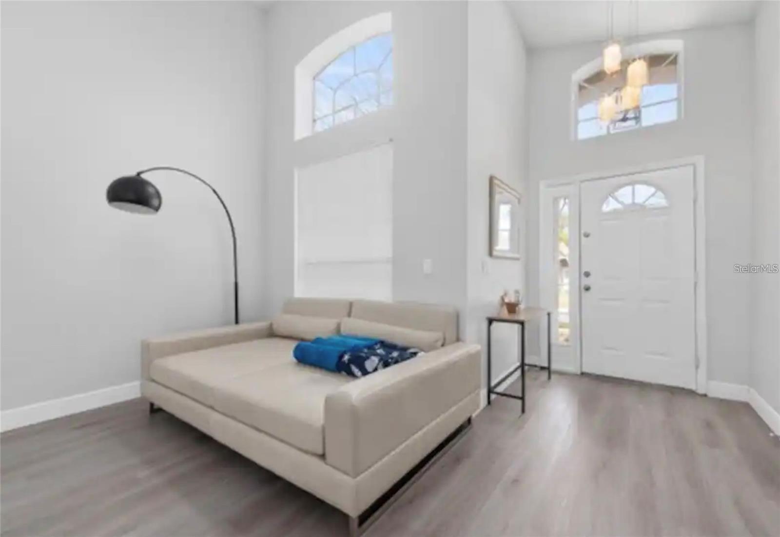 Image 20 of 23 For 437 Julliard Boulevard