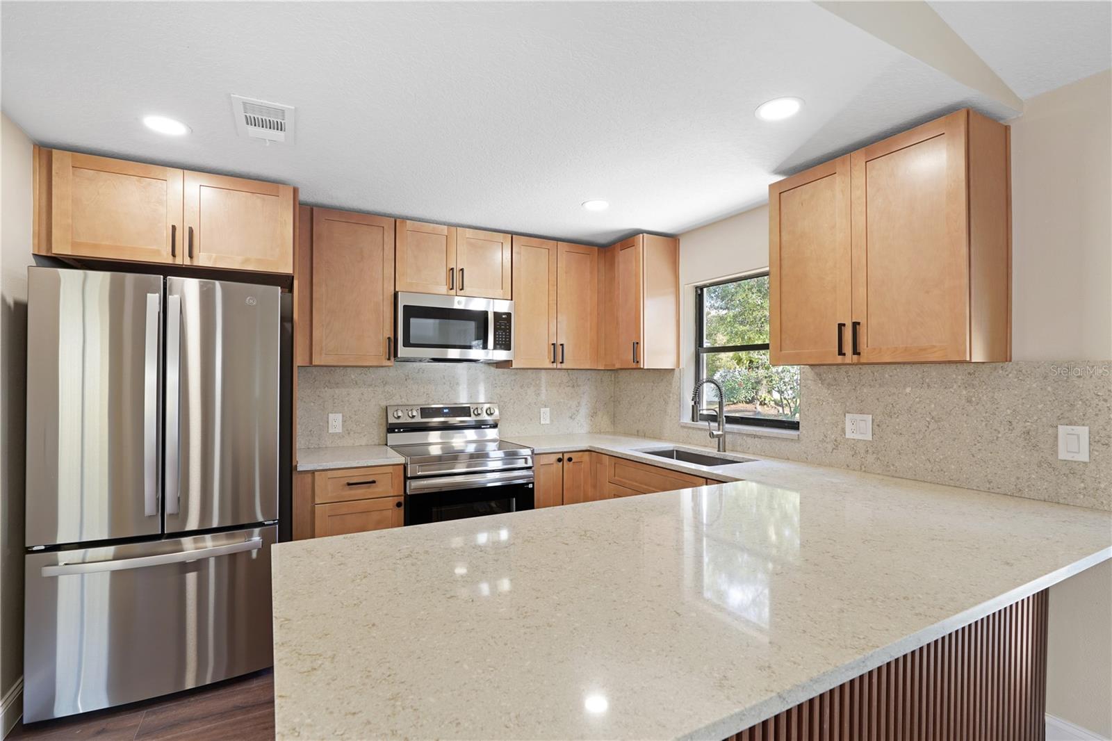 Image 4 of 20 For 11924 Atlin Drive