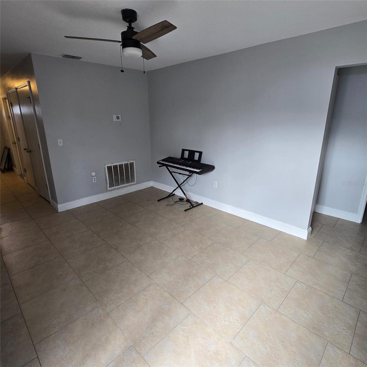 Image 19 of 29 For 108 Chris Court