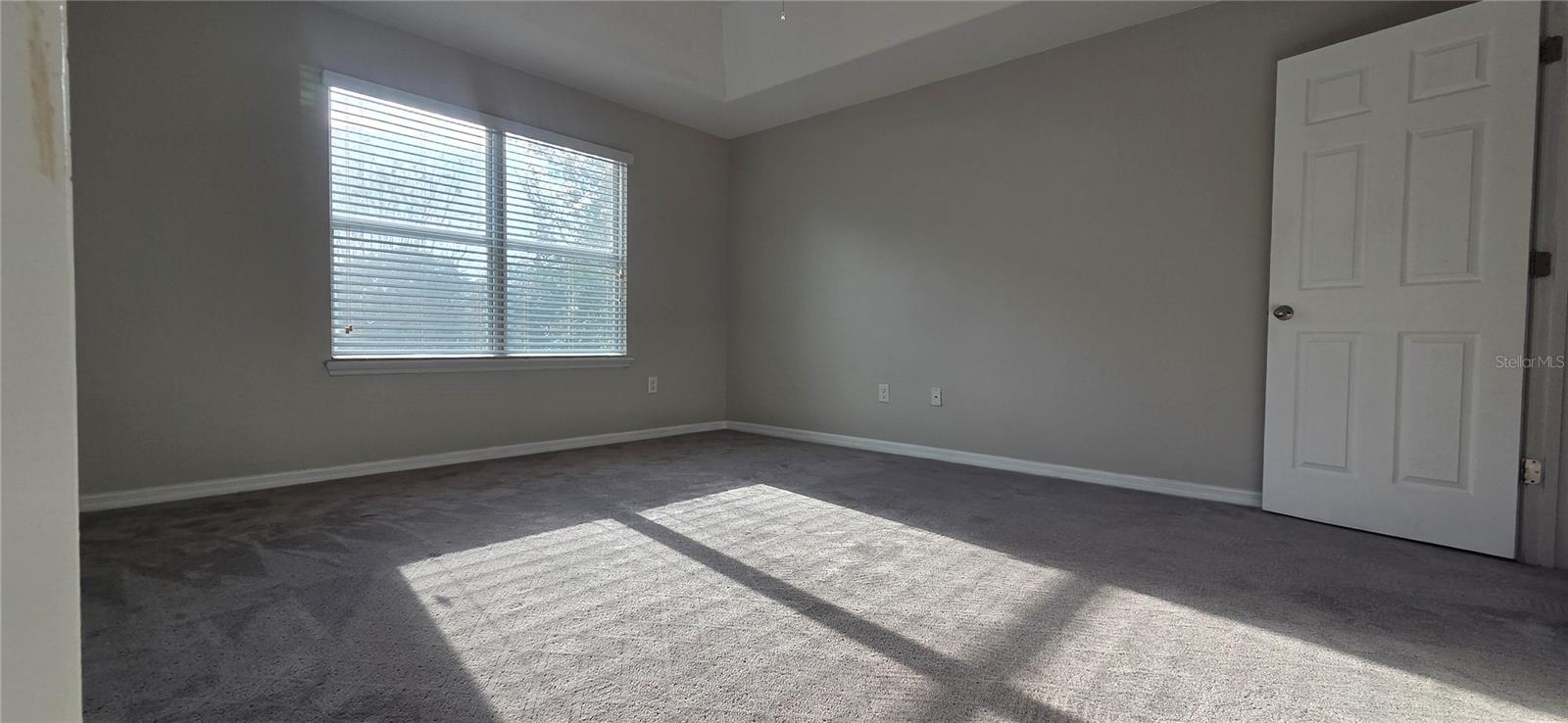 Image 14 of 34 For 9478 Silver Buttonwood Street