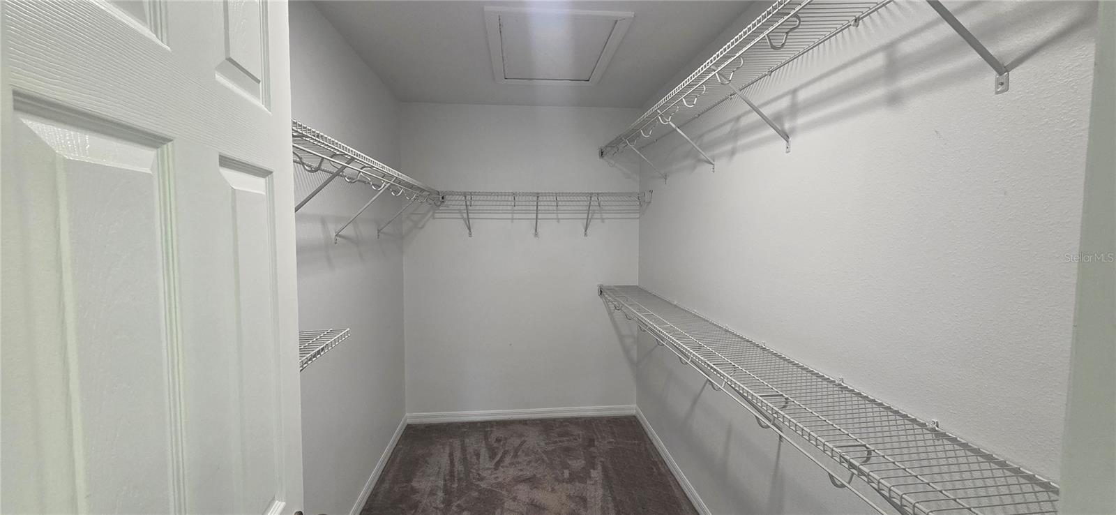 Image 18 of 34 For 9478 Silver Buttonwood Street