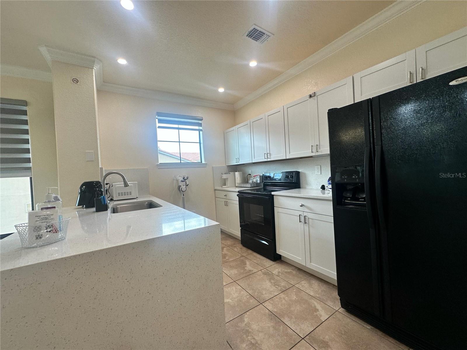 Image 13 of 76 For 903 Charo Parkway 837