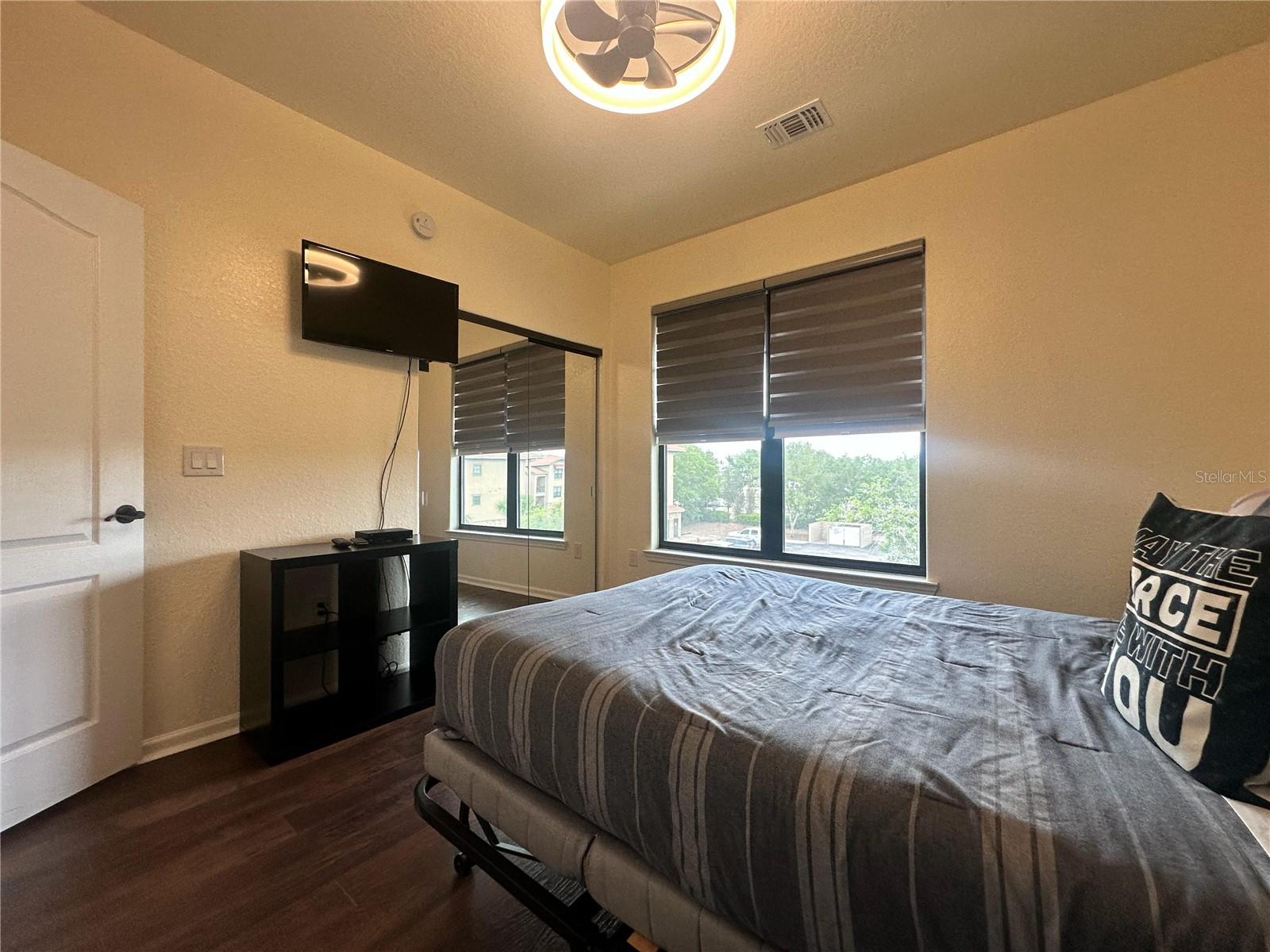 Image 14 of 76 For 903 Charo Parkway 837