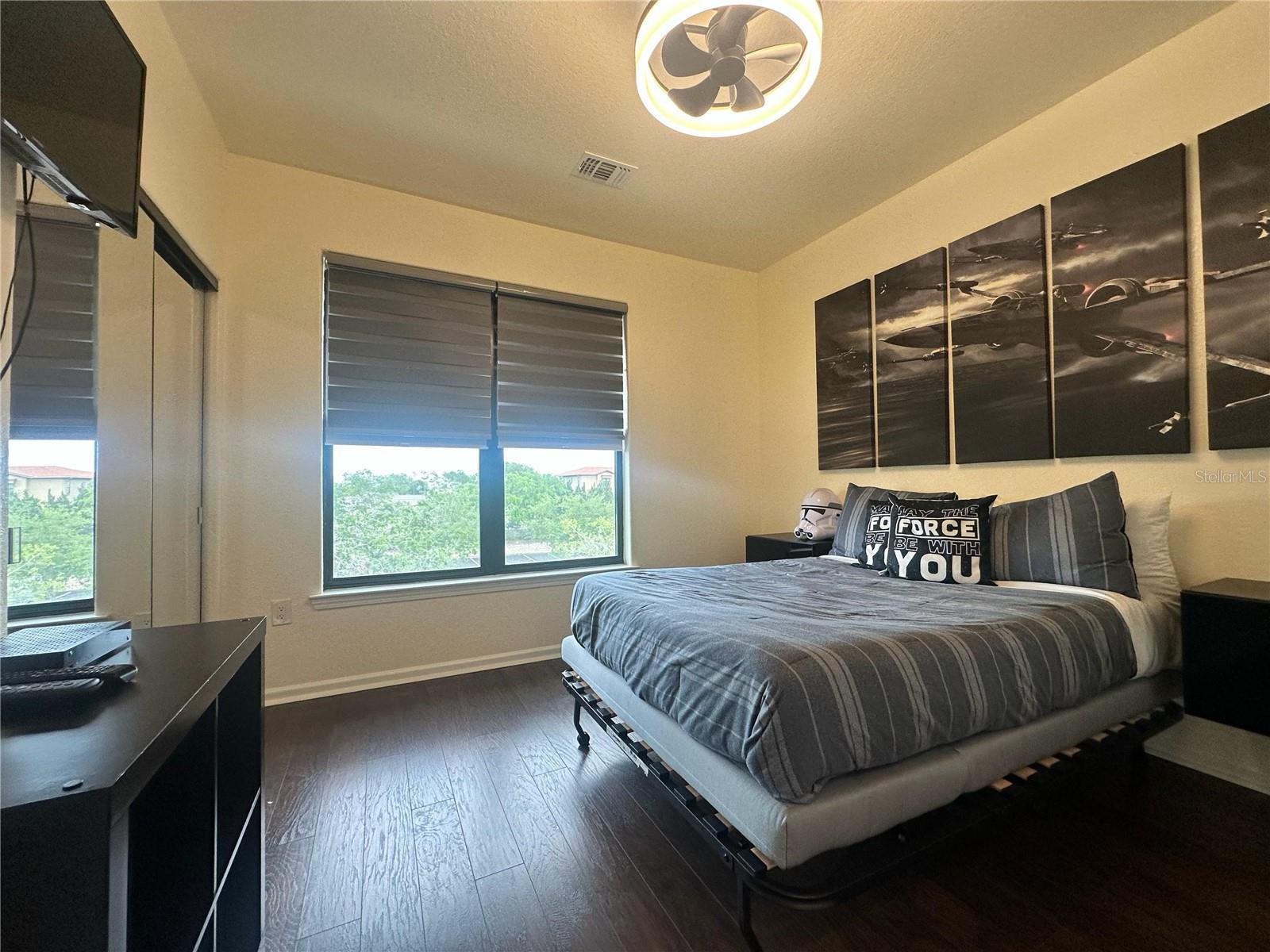 Image 17 of 76 For 903 Charo Parkway 837