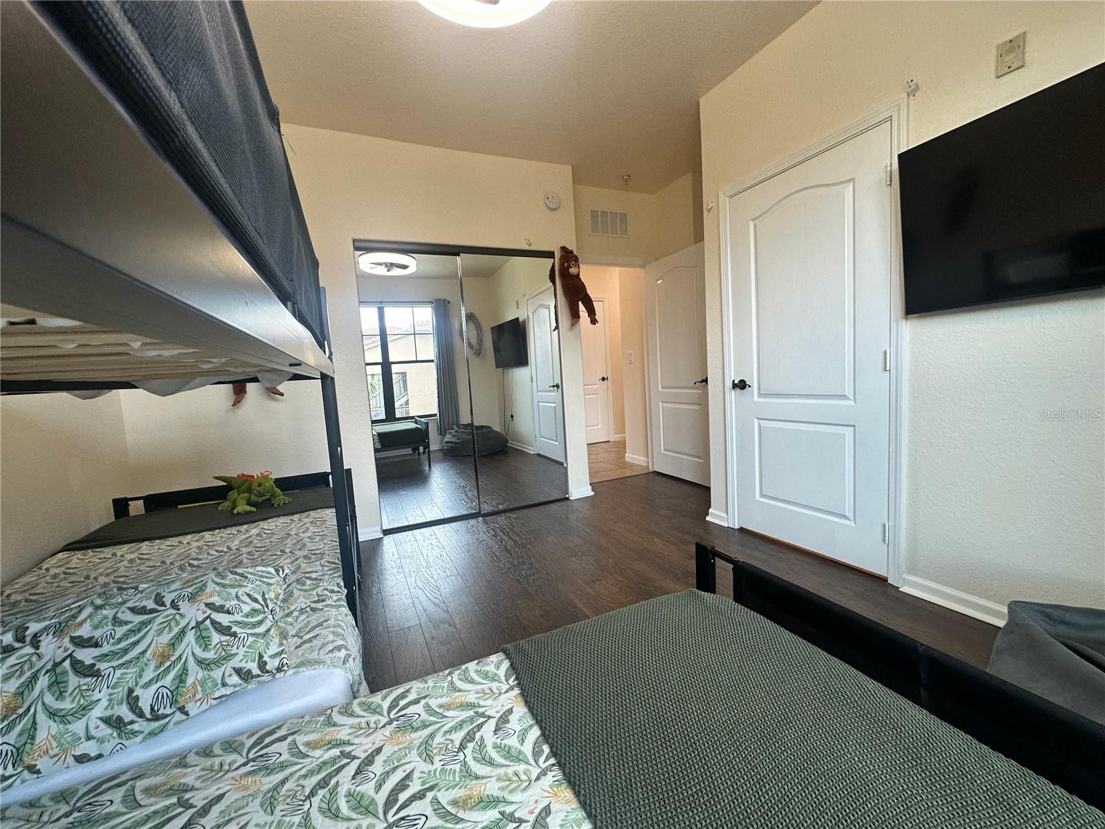 Image 30 of 76 For 903 Charo Parkway 837